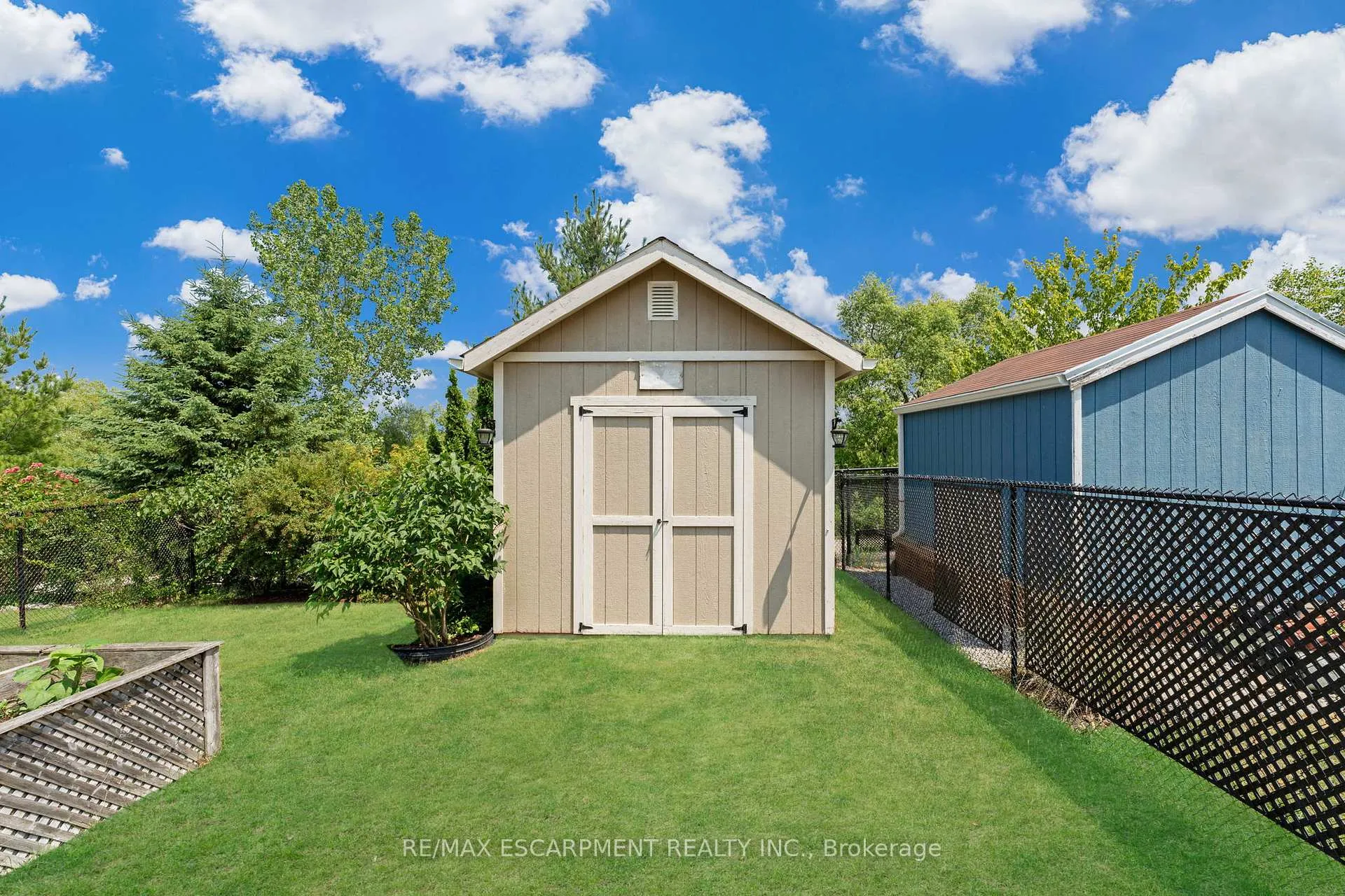 Photo 35 of 4001 Ashby Drive, Lincoln, Beamsville — HOMEH