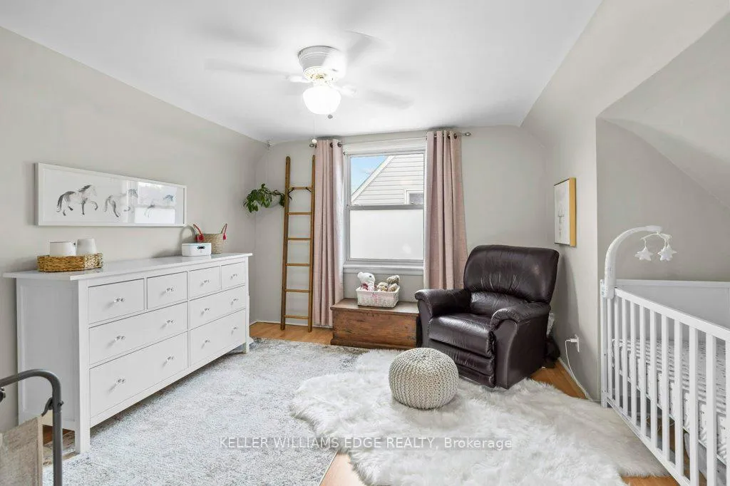 Photo 19 of 384 Thayer Avenue, Hamilton, Inch Park — HOMEH
