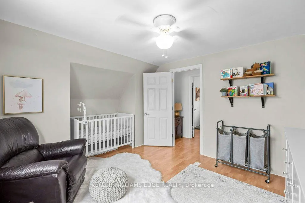 Photo 20 of 384 Thayer Avenue, Hamilton, Inch Park — HOMEH