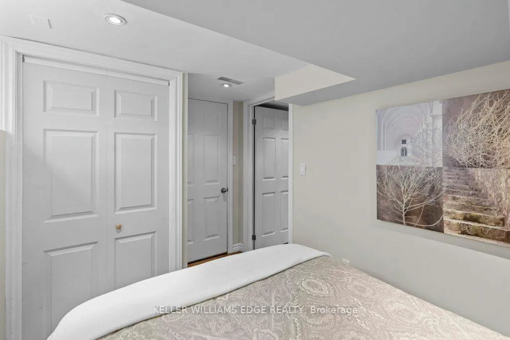 Photo 26 of 384 Thayer Avenue, Hamilton, Inch Park — HOMEH