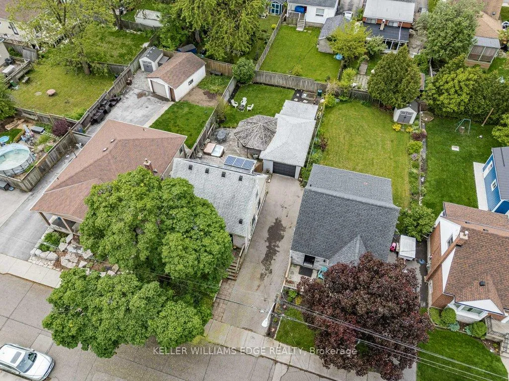 Photo 37 of 384 Thayer Avenue, Hamilton, Inch Park — HOMEH