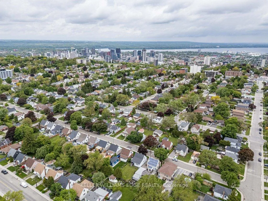 Photo 38 of 384 Thayer Avenue, Hamilton, Inch Park — HOMEH