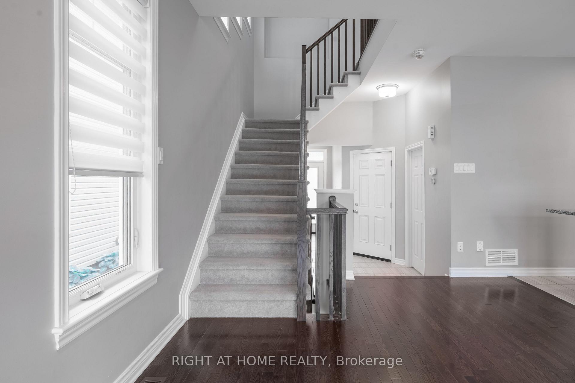 Photo 11 of 604 Egret Way, Ottawa, Barrhaven - Half Moon Bay — HOMEH