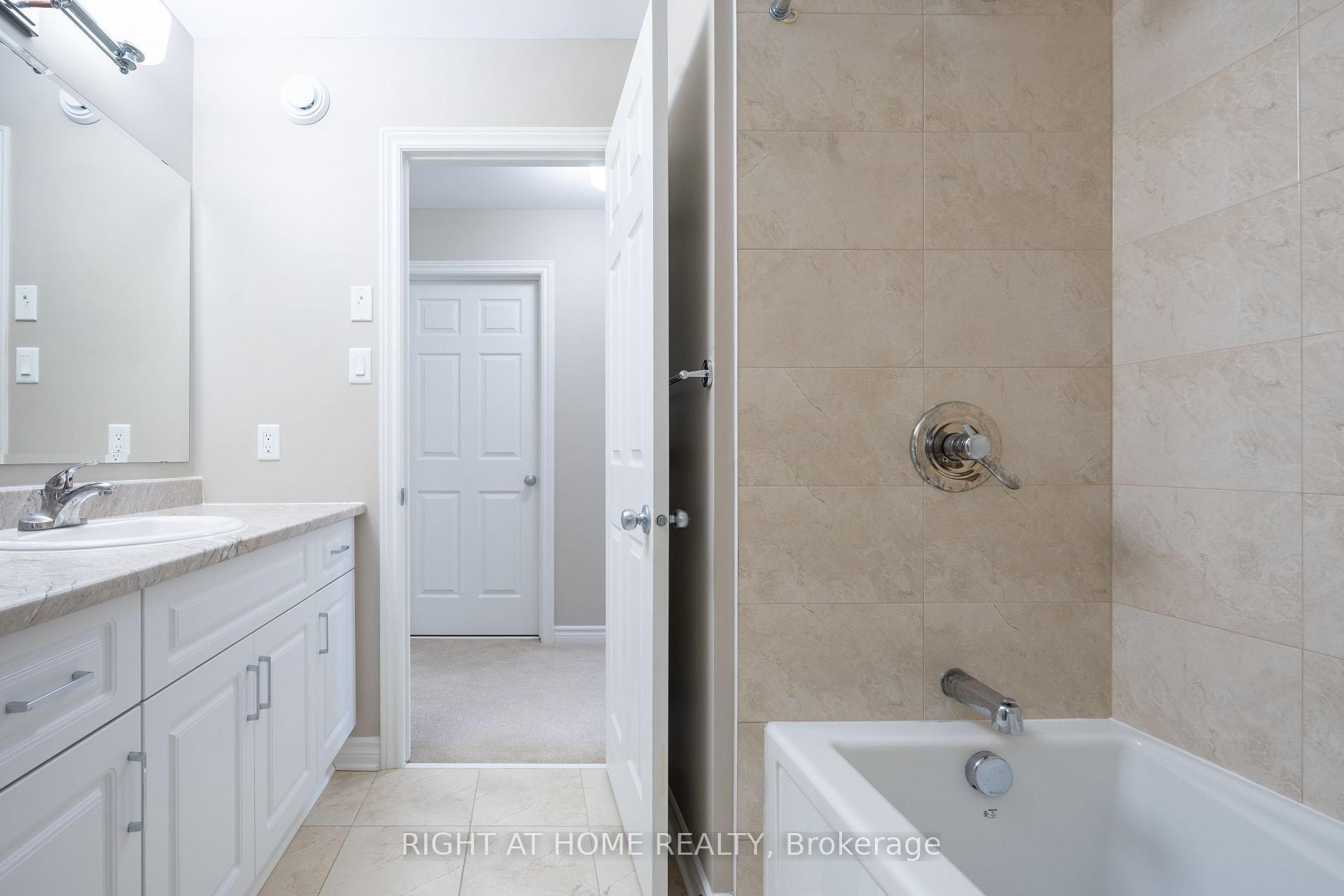 Photo 22 of 604 Egret Way, Ottawa, Barrhaven - Half Moon Bay — HOMEH