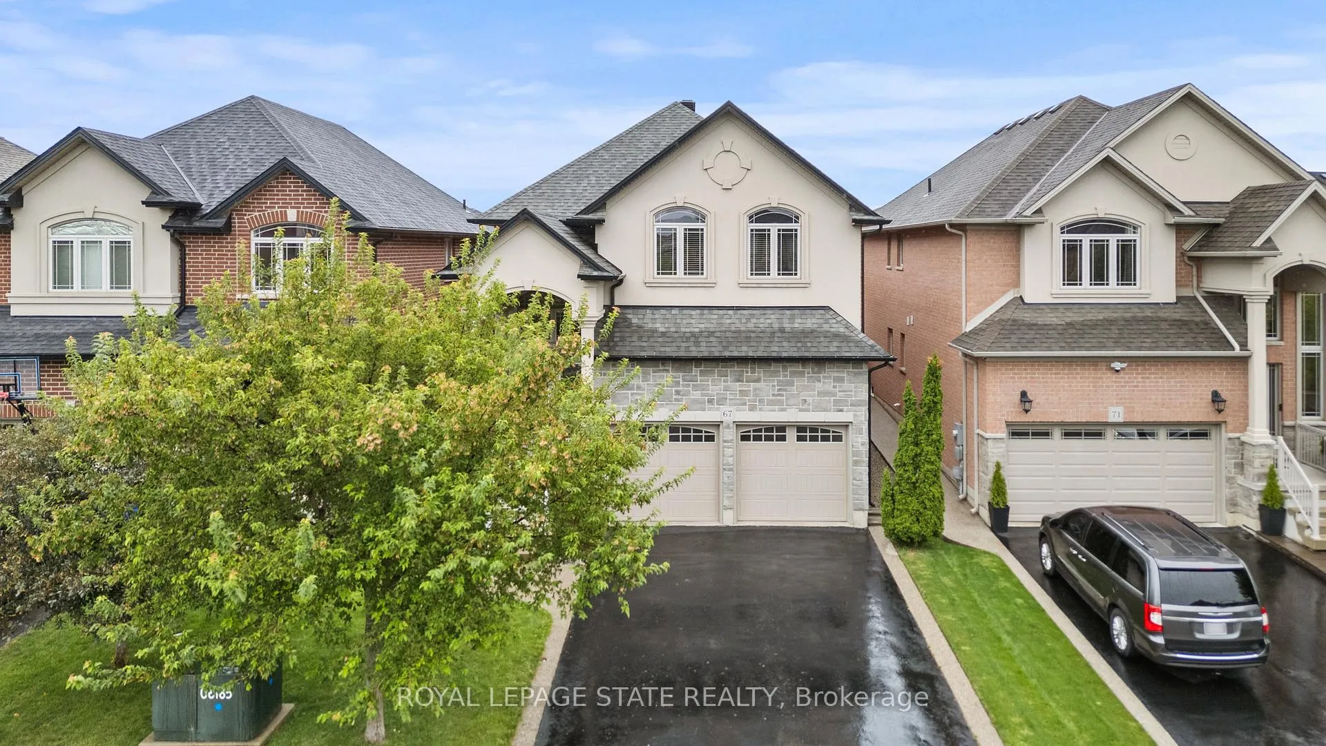 Photo 3 of 67 Whittington Drive, Hamilton, Ancaster — HOMEH