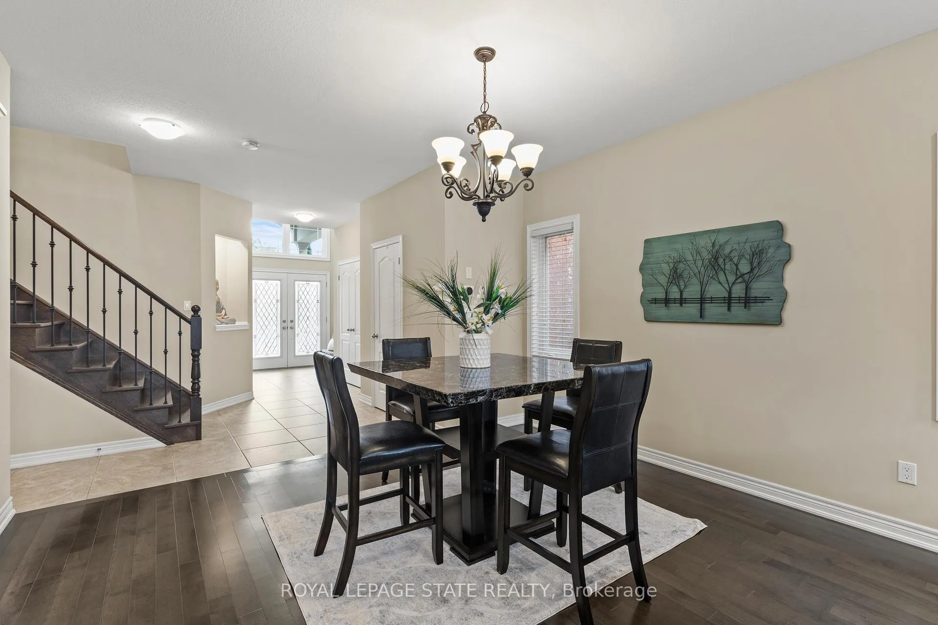 Photo 13 of 67 Whittington Drive, Hamilton, Ancaster — HOMEH