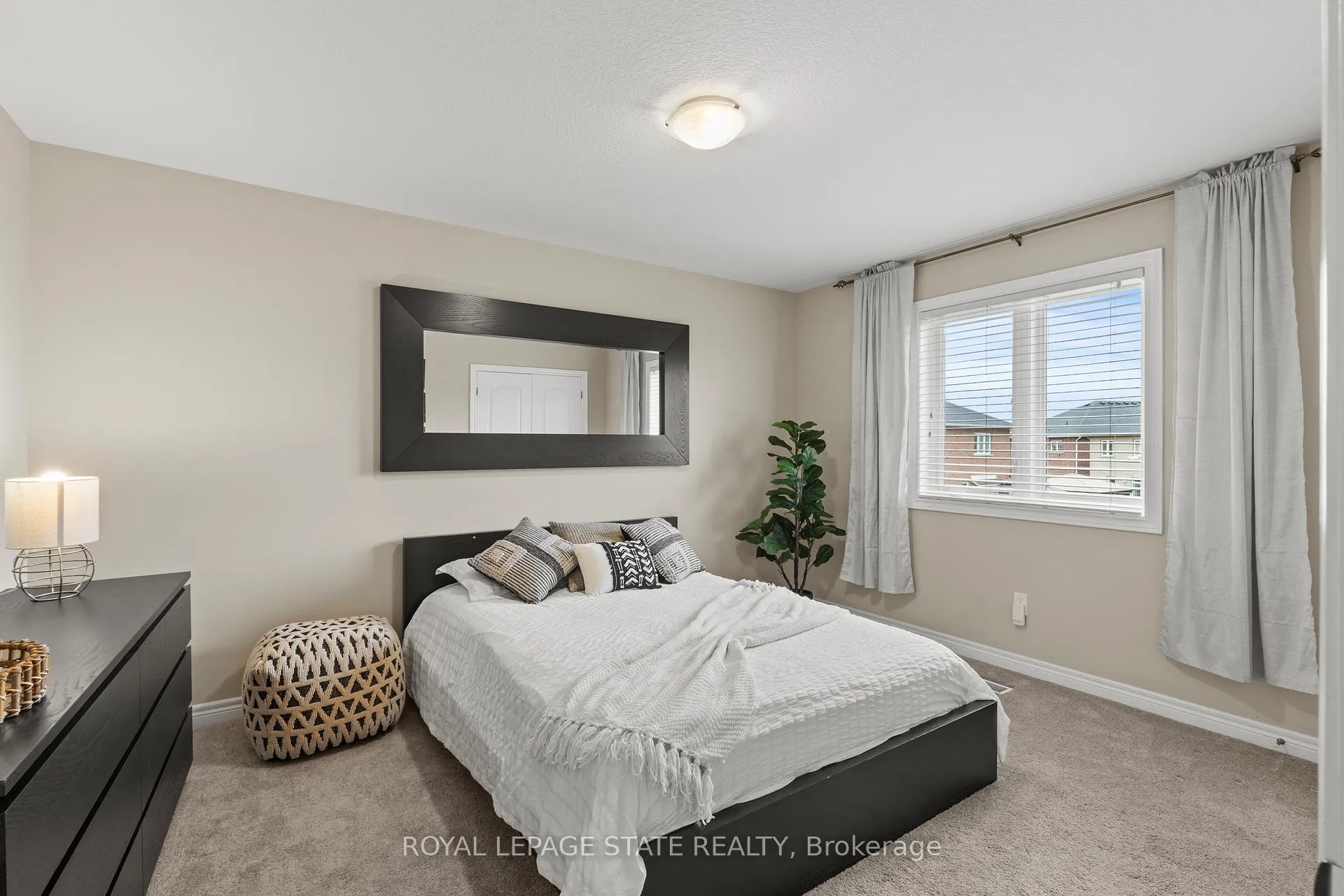 Photo 34 of 67 Whittington Drive, Hamilton, Ancaster — HOMEH