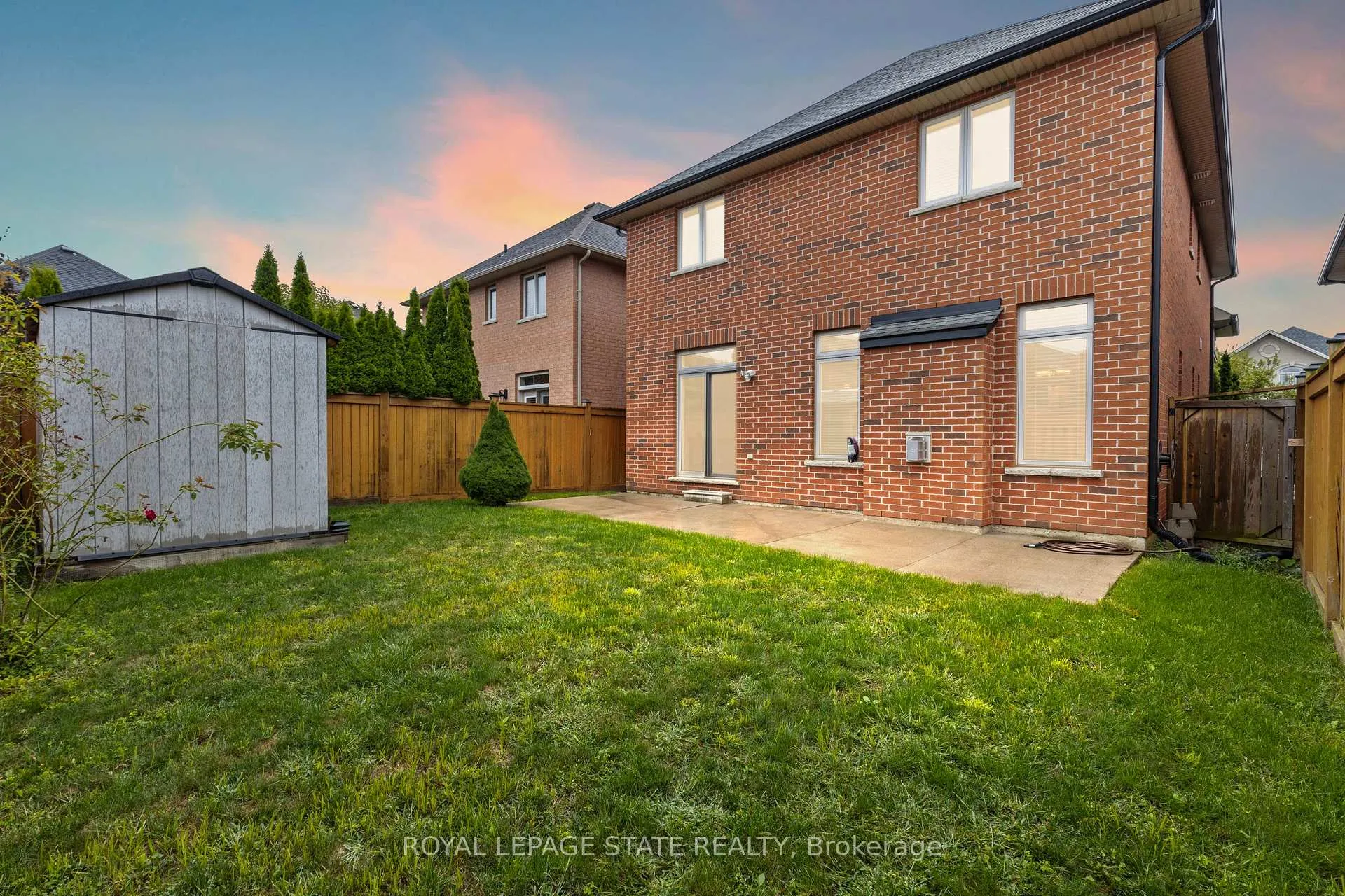 Photo 41 of 67 Whittington Drive, Hamilton, Ancaster — HOMEH