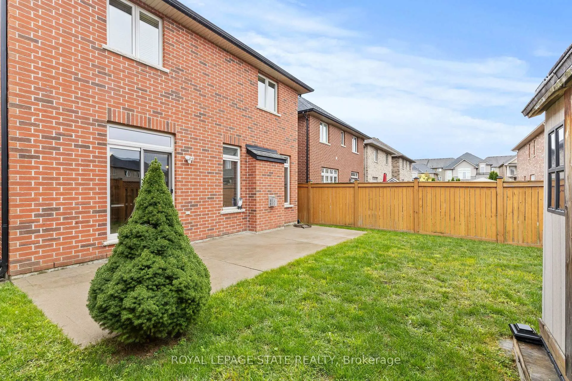 Photo 43 of 67 Whittington Drive, Hamilton, Ancaster — HOMEH