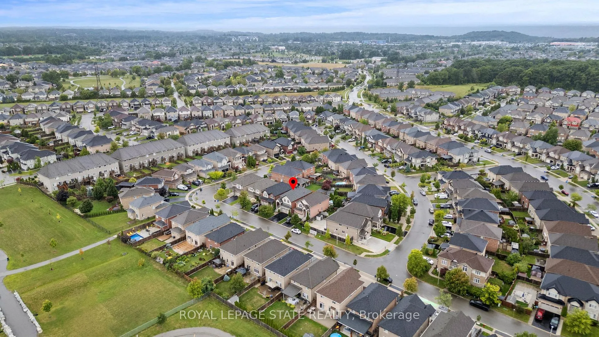Photo 45 of 67 Whittington Drive, Hamilton, Ancaster — HOMEH