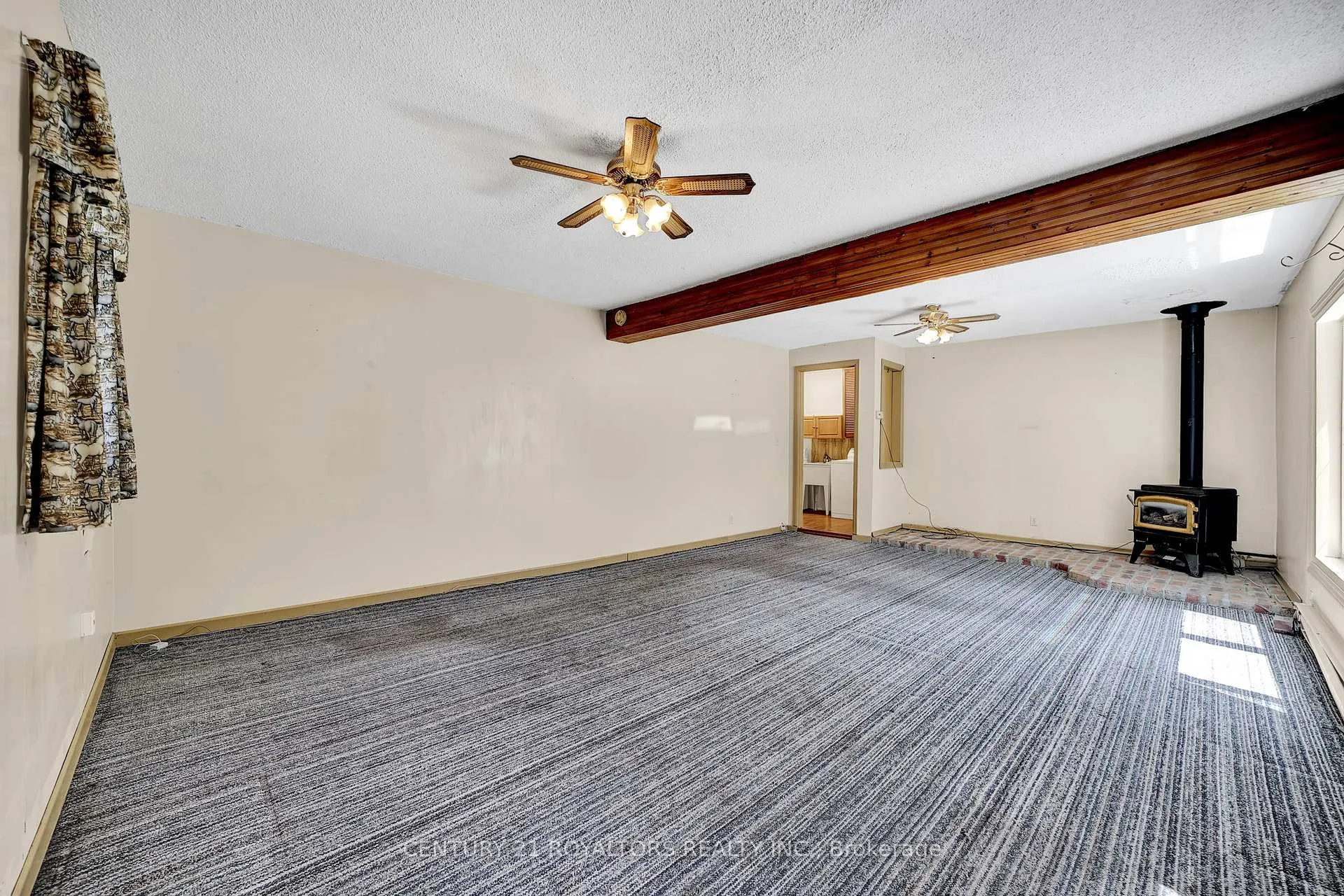 Photo 32 of 807 Joseph Street, Innisfil, Alcona — HOMEH