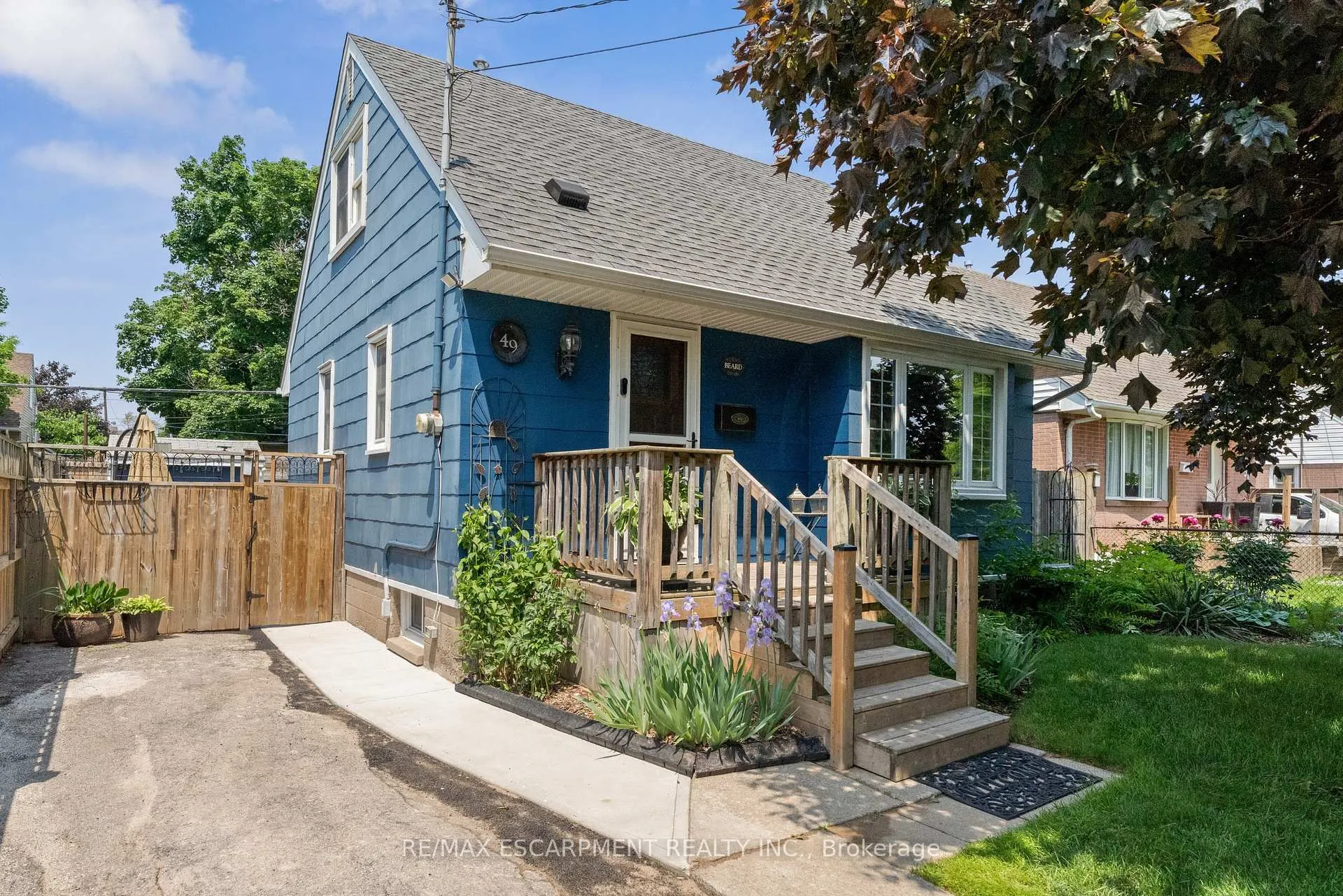 Photo 1 of 49 Eaton Place, Hamilton, McQuesten — HOMEH