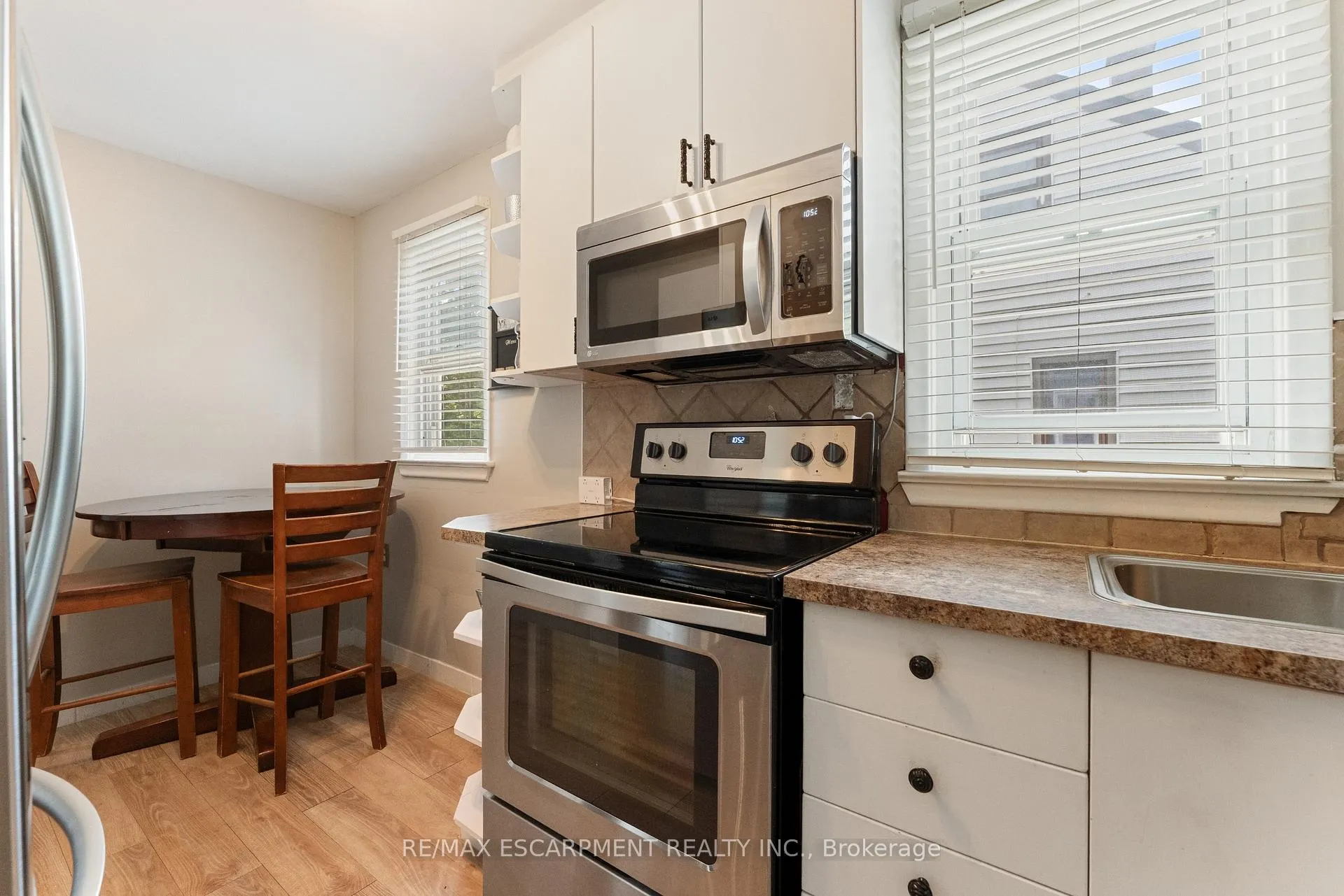 Photo 13 of 49 Eaton Place, Hamilton, McQuesten — HOMEH