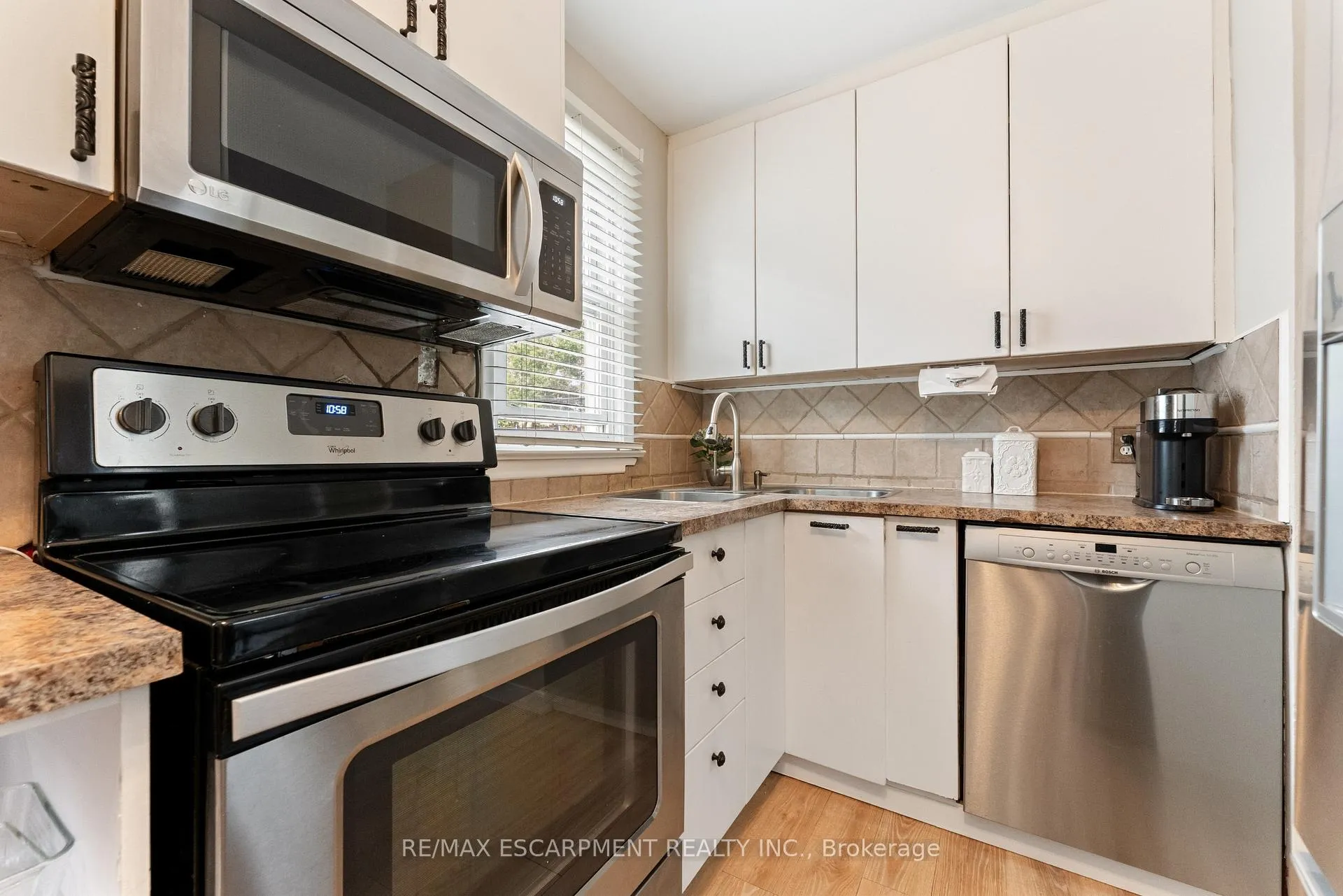 Photo 17 of 49 Eaton Place, Hamilton, McQuesten — HOMEH