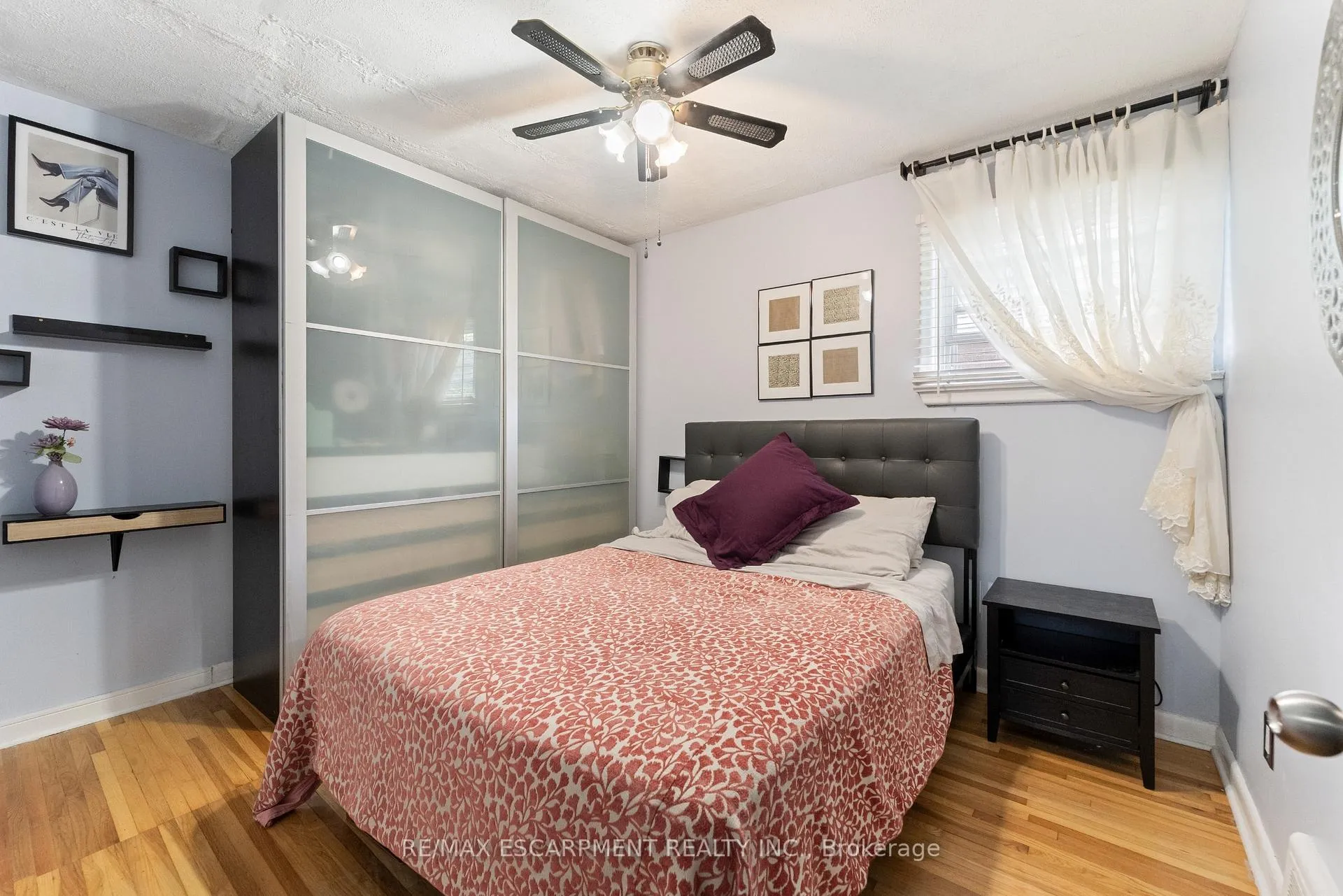 Photo 20 of 49 Eaton Place, Hamilton, McQuesten — HOMEH