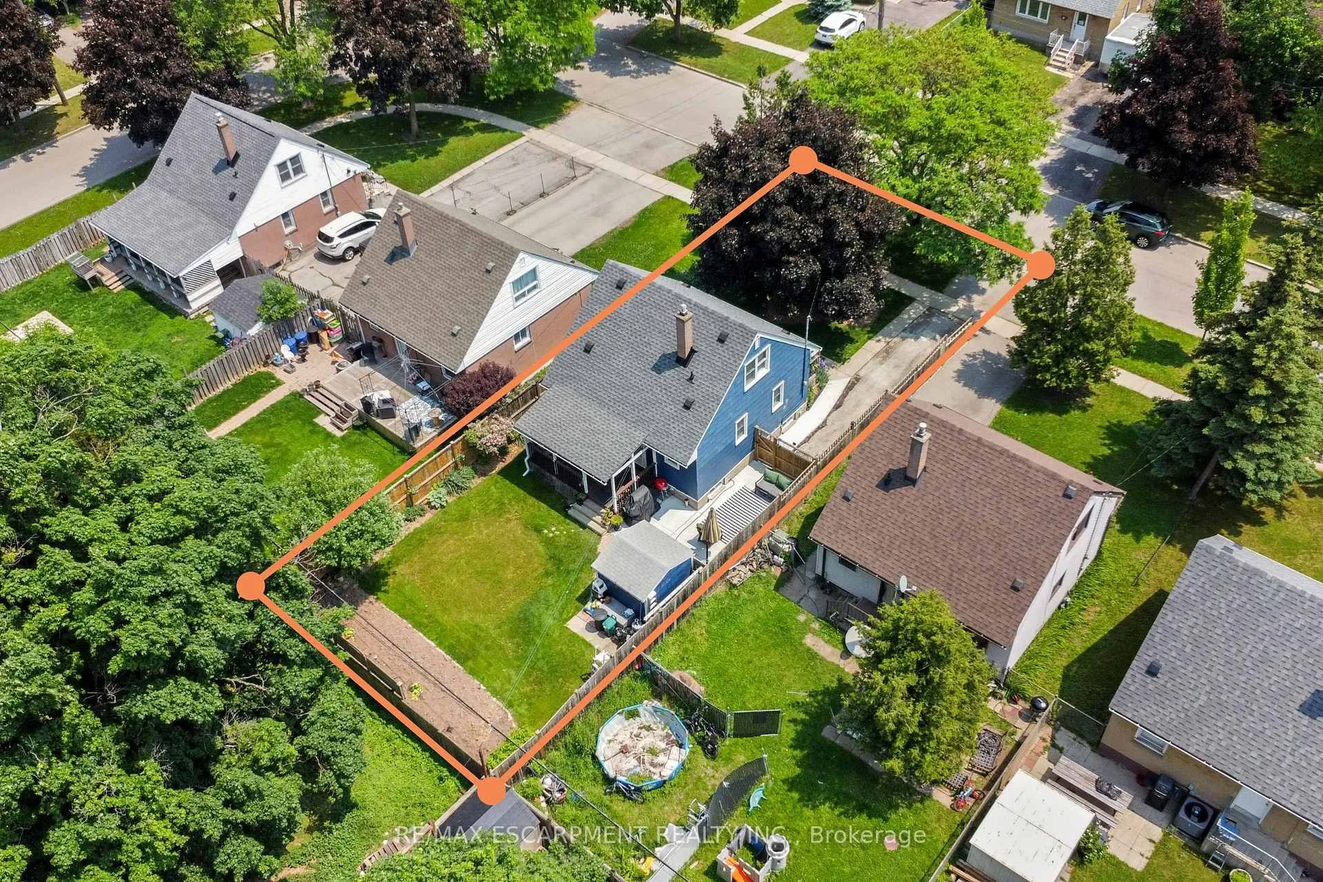 Photo 48 of 49 Eaton Place, Hamilton, McQuesten — HOMEH