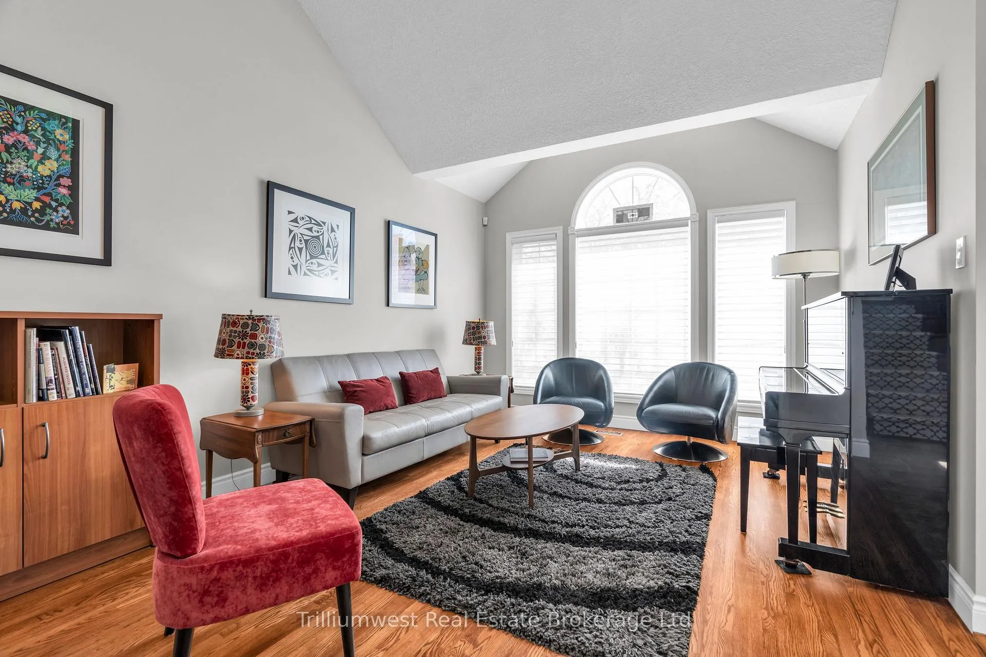 Photo 6 of 60 Robin Road, Guelph, Kortright East — HOMEH