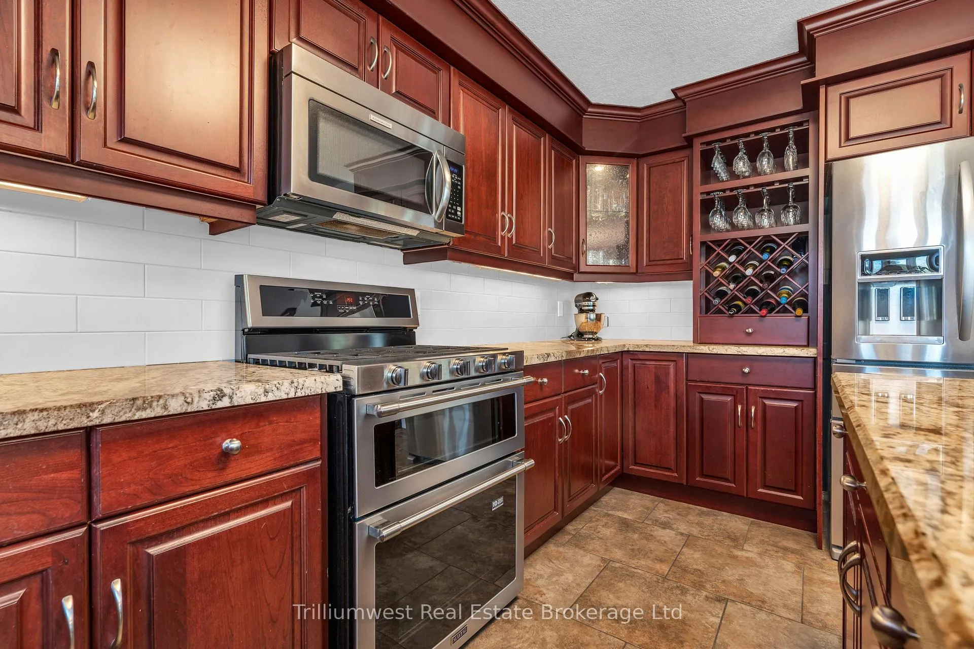 Photo 12 of 60 Robin Road, Guelph, Kortright East — HOMEH