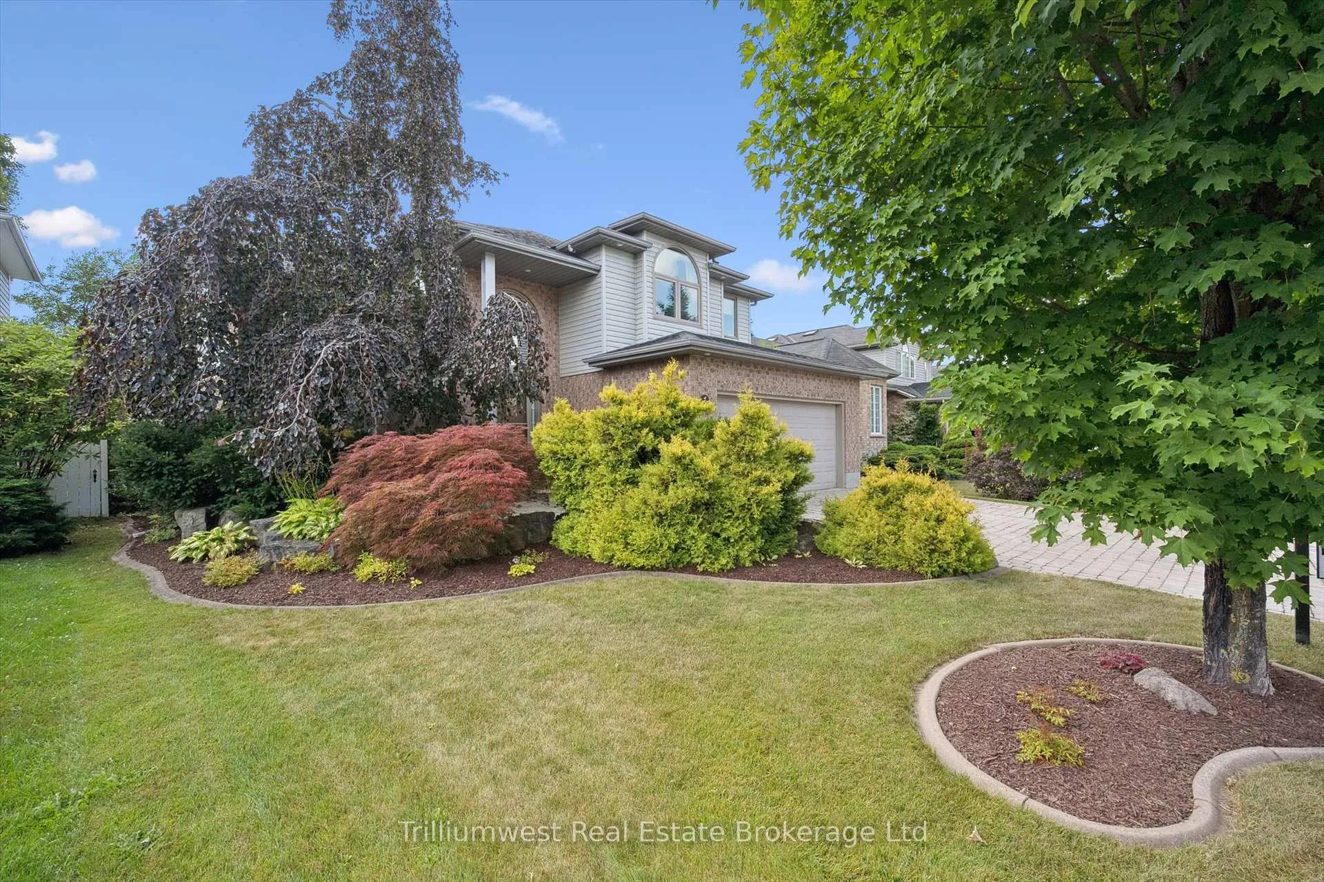 Photo 3 of 78 Pheasant Run Drive, Guelph, Kortright Hills — HOMEH