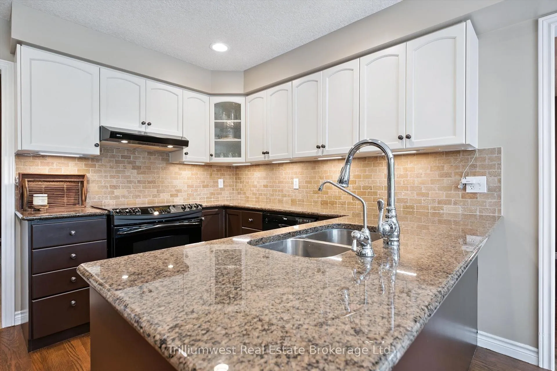 Photo 13 of 78 Pheasant Run Drive, Guelph, Kortright Hills — HOMEH