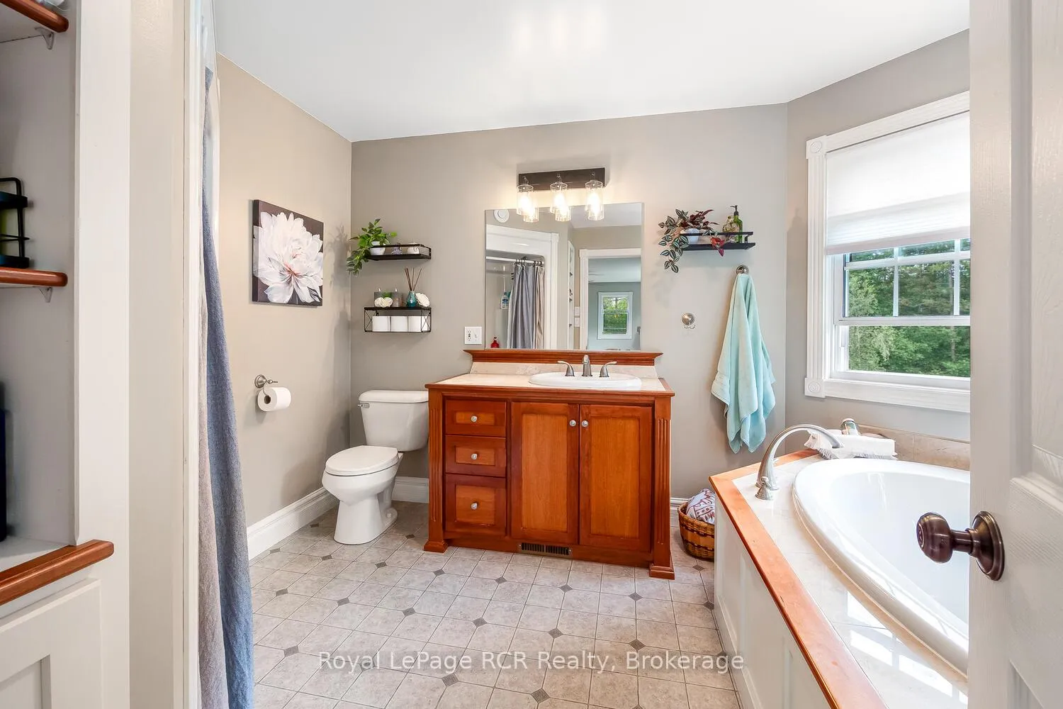 Photo 21 of 743055 Sideroad 10, Chatsworth — HOMEH