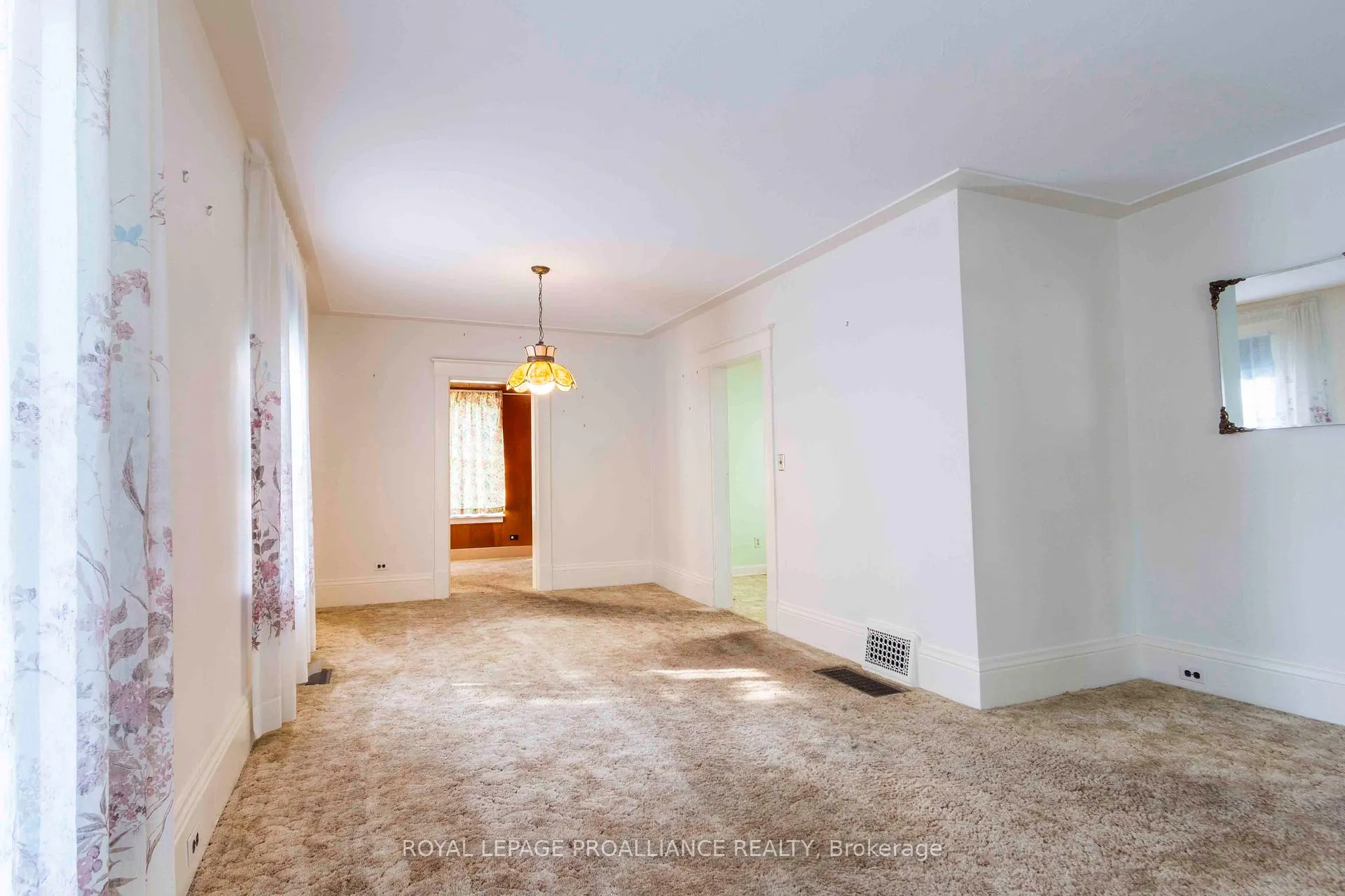Photo 8 of 83 Spring Street, Quinte West, Trenton Ward — HOMEH
