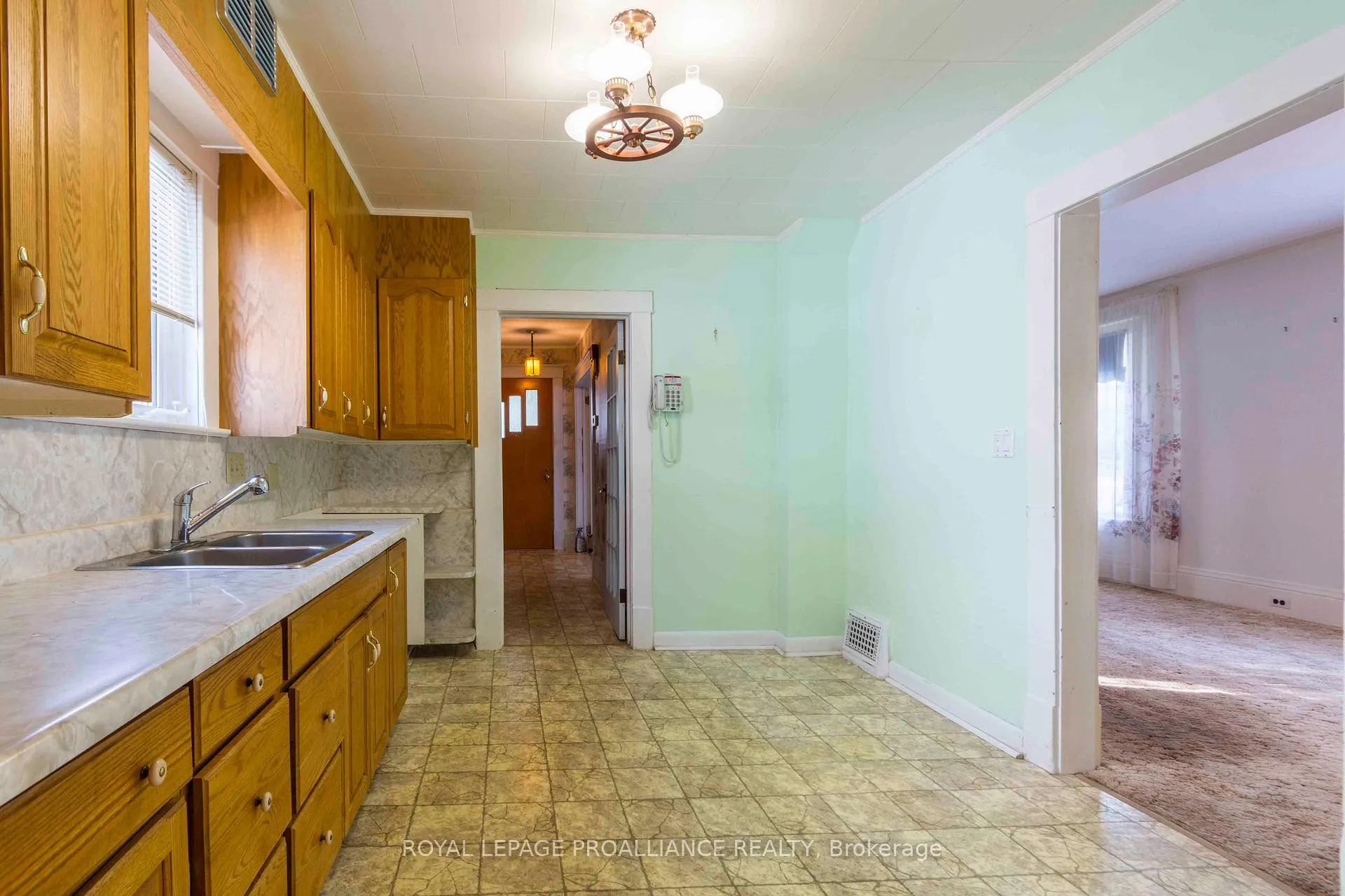 Photo 12 of 83 Spring Street, Quinte West, Trenton Ward — HOMEH