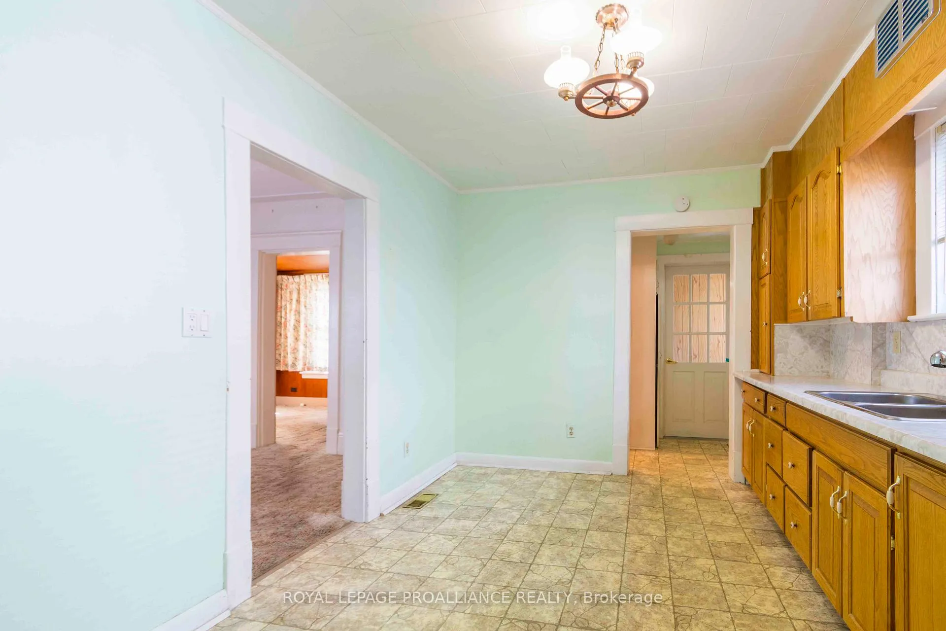 Photo 13 of 83 Spring Street, Quinte West, Trenton Ward — HOMEH