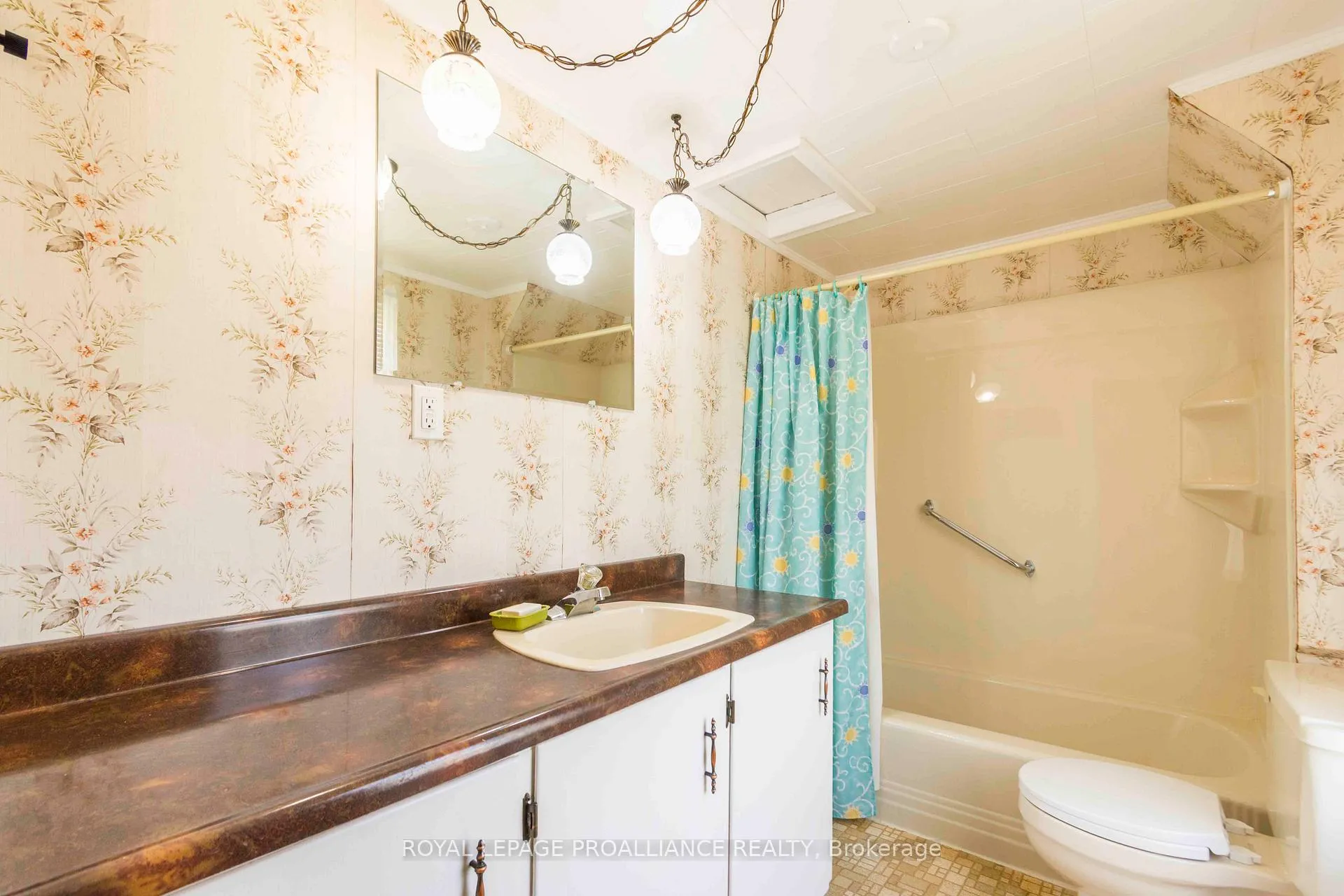 Photo 20 of 83 Spring Street, Quinte West, Trenton Ward — HOMEH