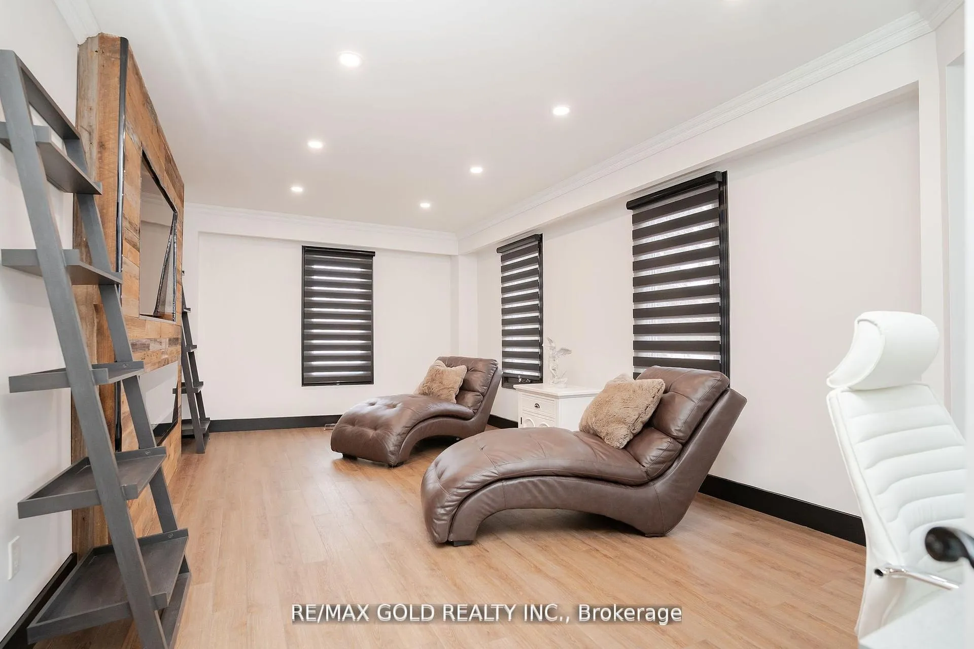 Photo 14 of 36 St Michaels Crescent, Caledon, Bolton North — HOMEH