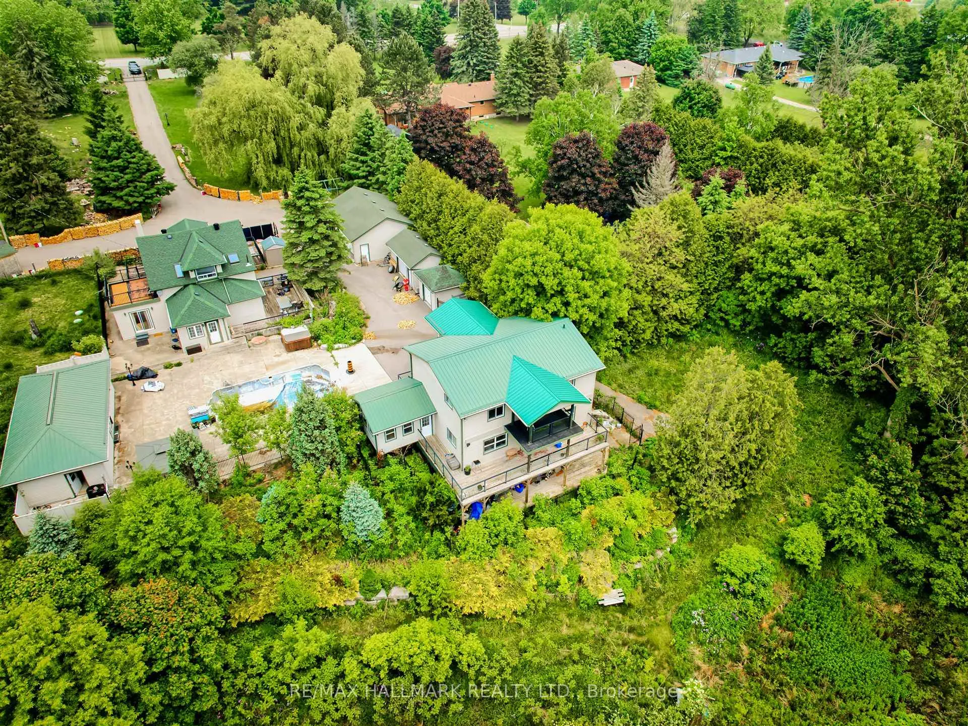 Photo 4 of 3125 Lloydtown-Aurora Side Road, King, Rural King — HOMEH