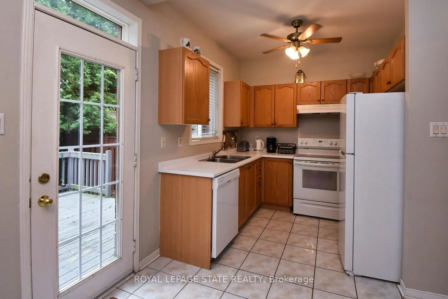 Photo 13 of 23 Stevenson Street, Hamilton, Ancaster — HOMEH