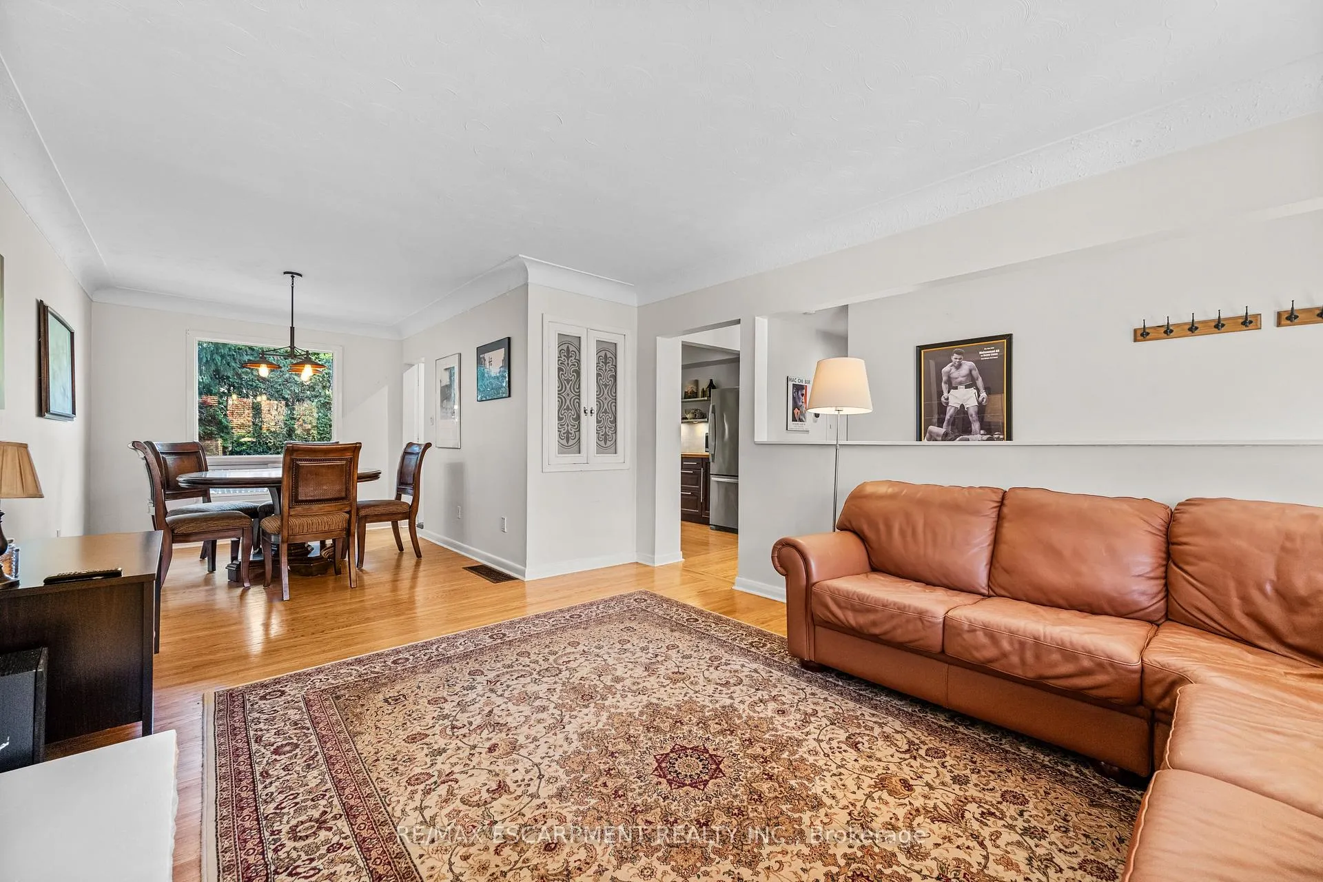 Photo 9 of 375 Clarendon Drive, Hamilton, Ancaster — HOMEH