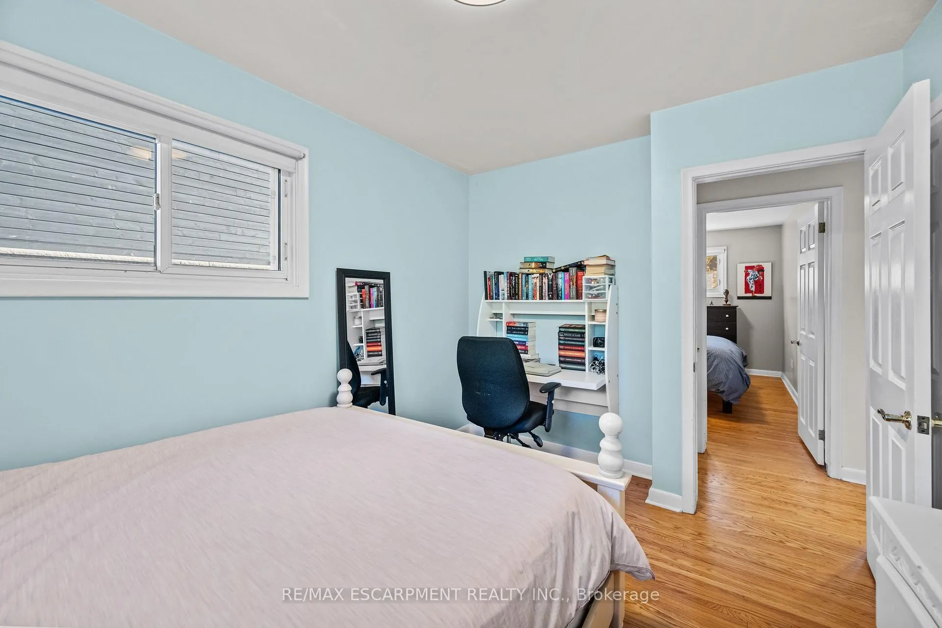 Photo 17 of 375 Clarendon Drive, Hamilton, Ancaster — HOMEH