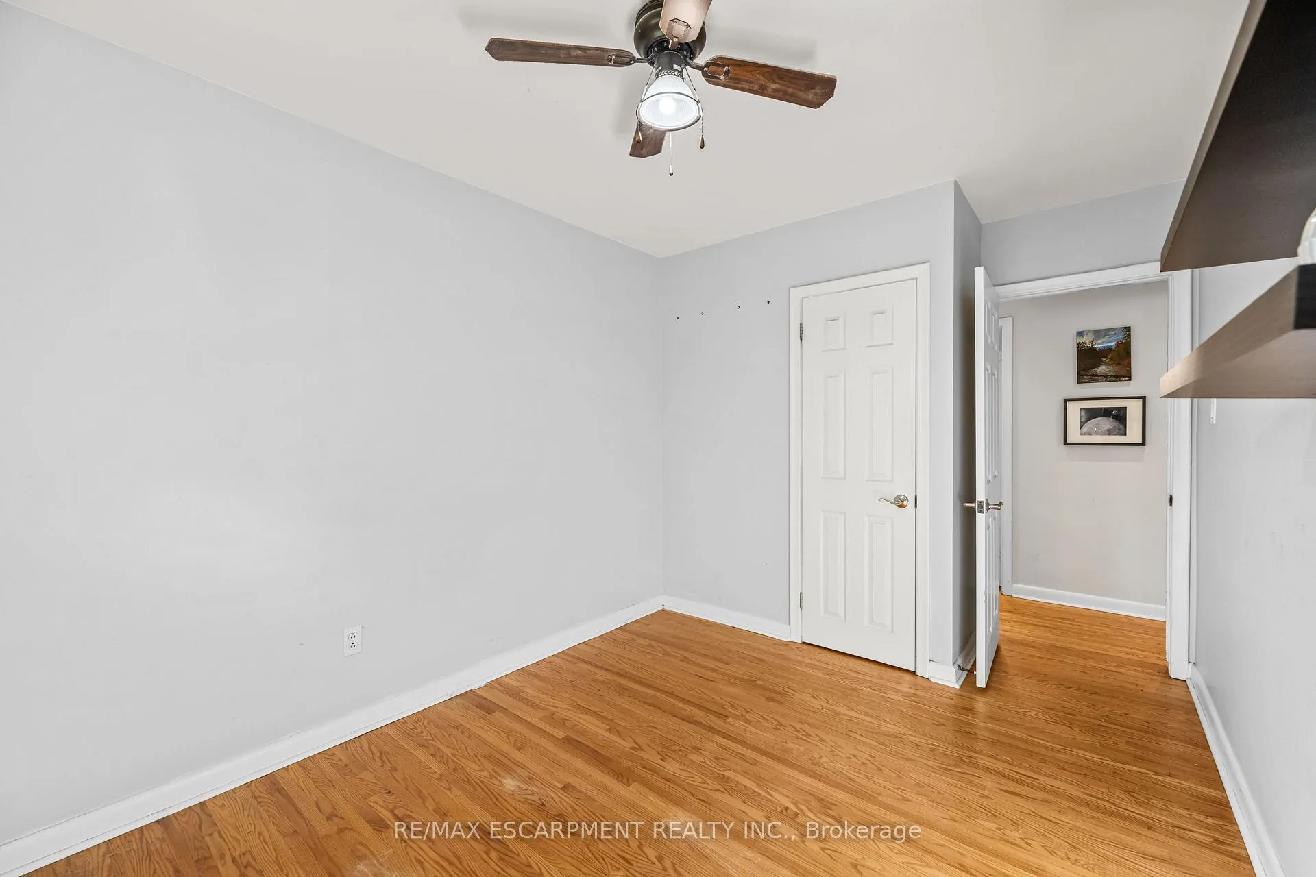 Photo 21 of 375 Clarendon Drive, Hamilton, Ancaster — HOMEH