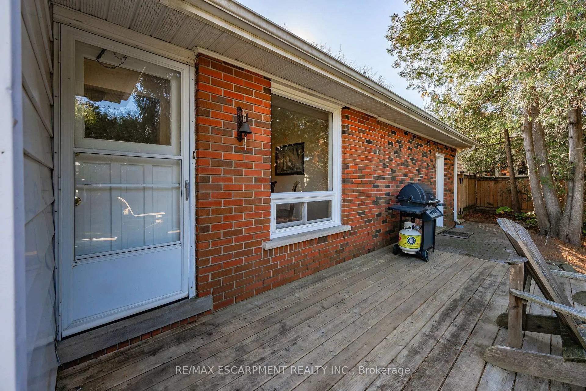 Photo 36 of 375 Clarendon Drive, Hamilton, Ancaster — HOMEH