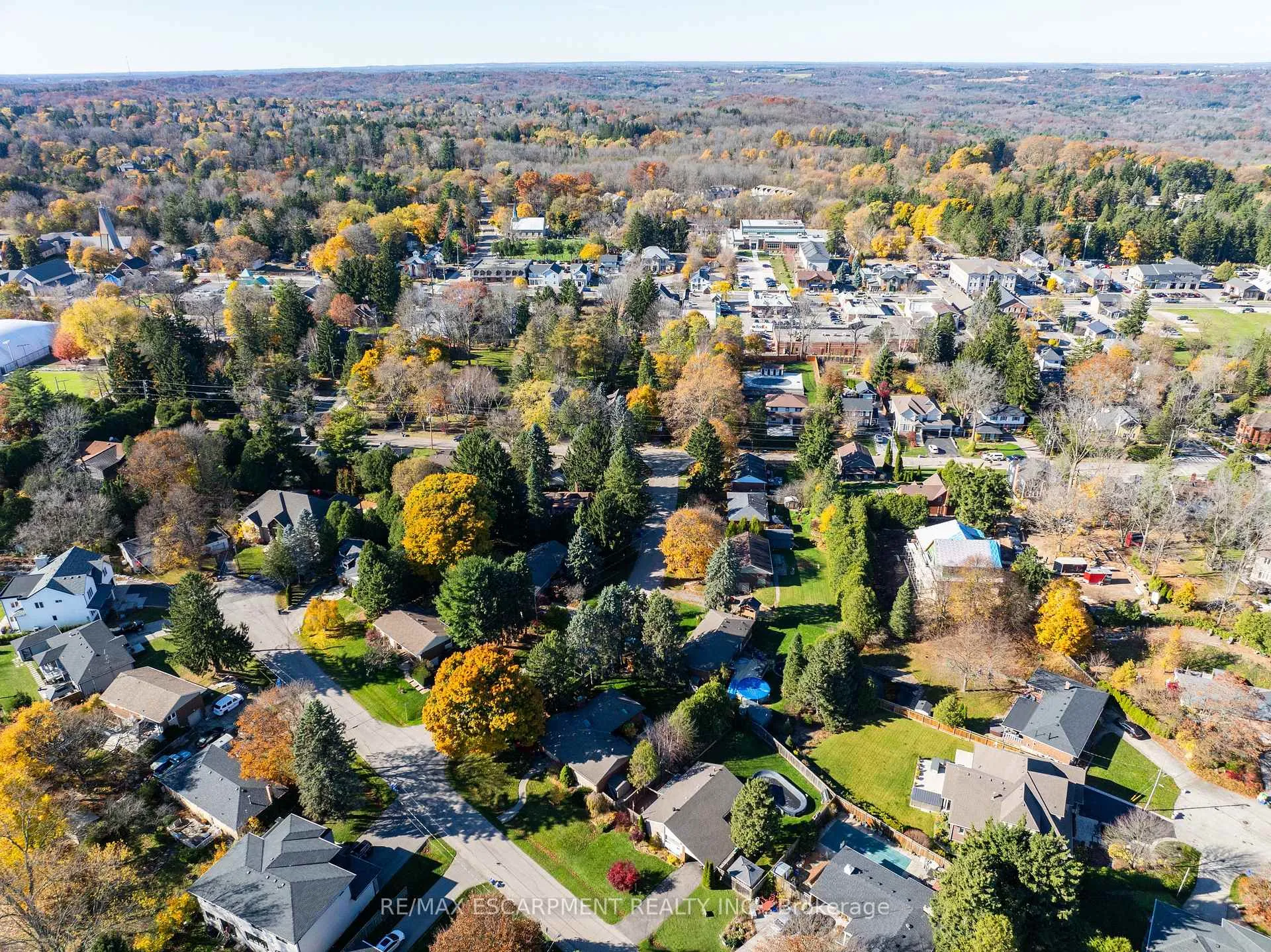 Photo 41 of 375 Clarendon Drive, Hamilton, Ancaster — HOMEH