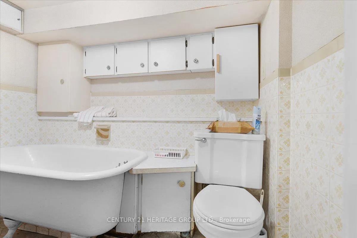 Photo 40 of 228 West Avenue N, Hamilton, Beasley — HOMEH