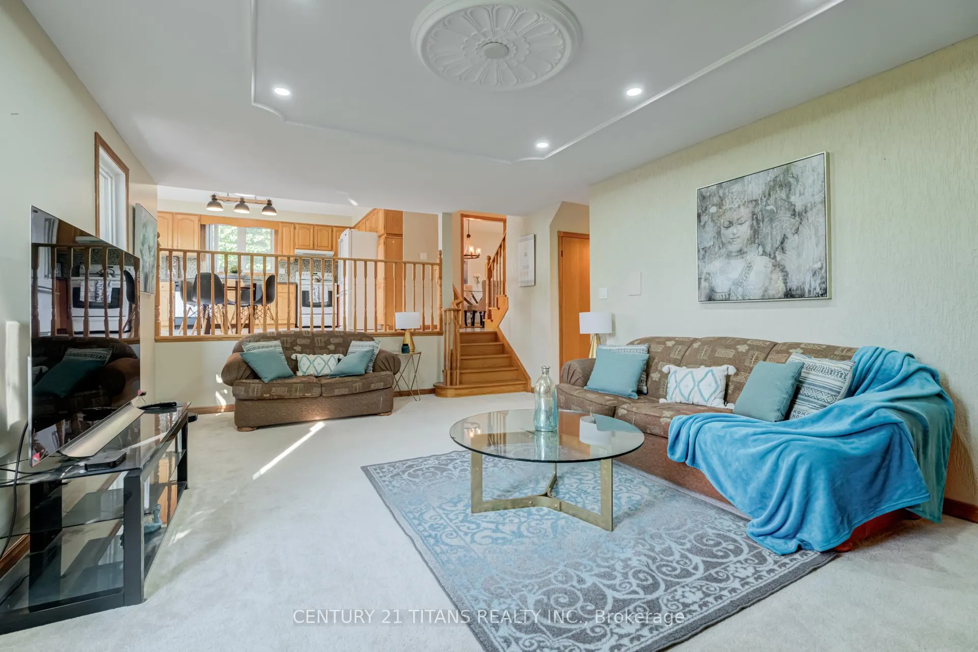 Photo 9 of 71 Kingswood Drive, Clarington, Courtice — HOMEH