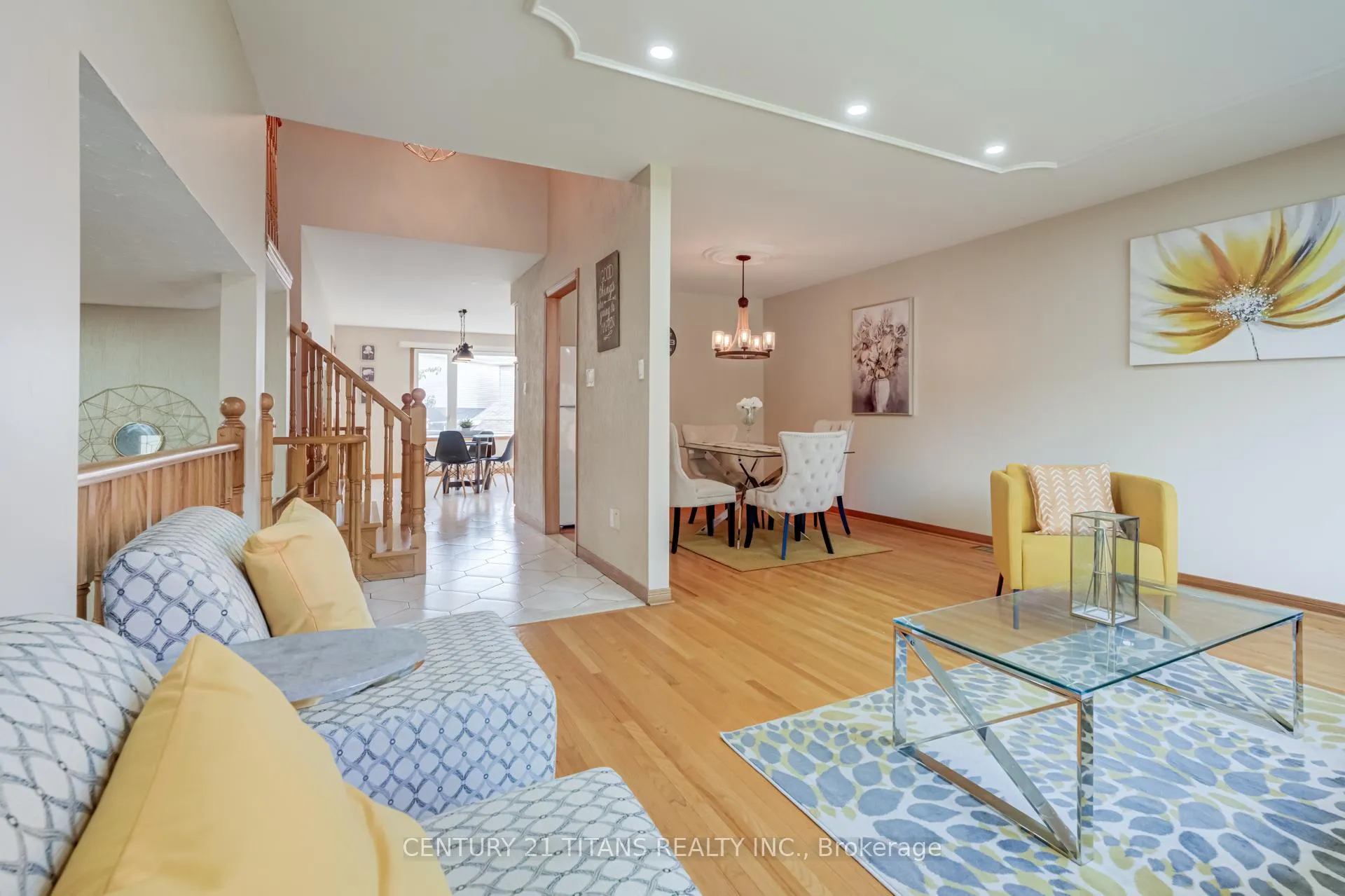 Photo 13 of 71 Kingswood Drive, Clarington, Courtice — HOMEH