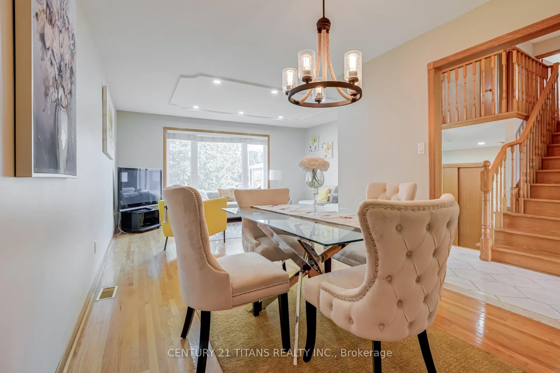 Photo 16 of 71 Kingswood Drive, Clarington, Courtice — HOMEH