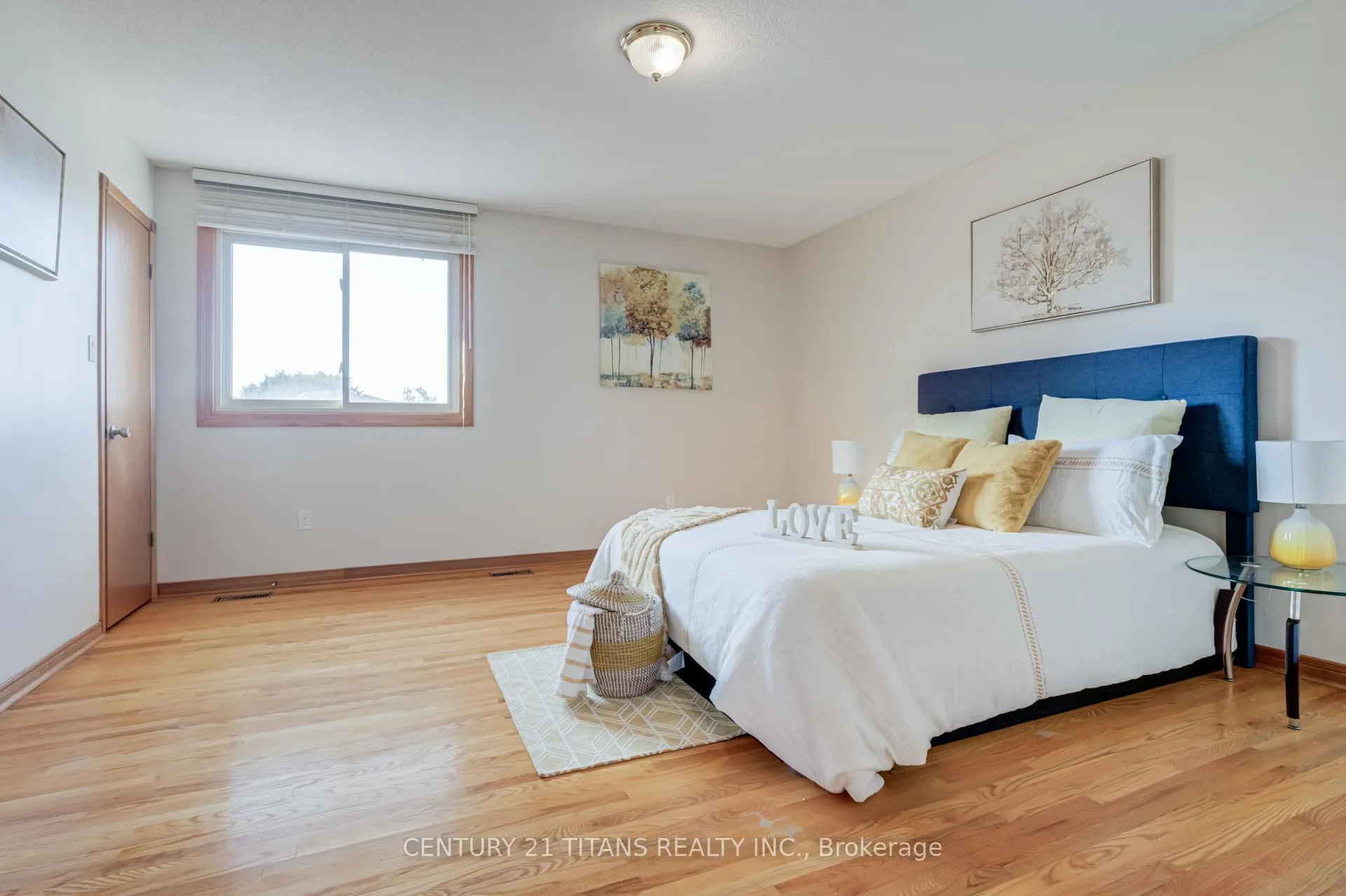 Photo 24 of 71 Kingswood Drive, Clarington, Courtice — HOMEH