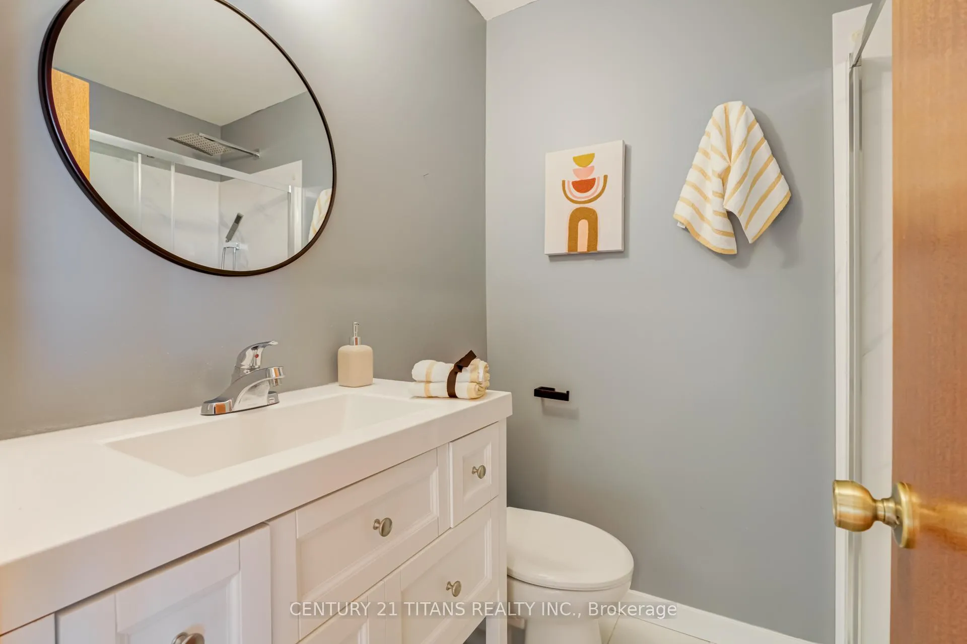 Photo 27 of 71 Kingswood Drive, Clarington, Courtice — HOMEH