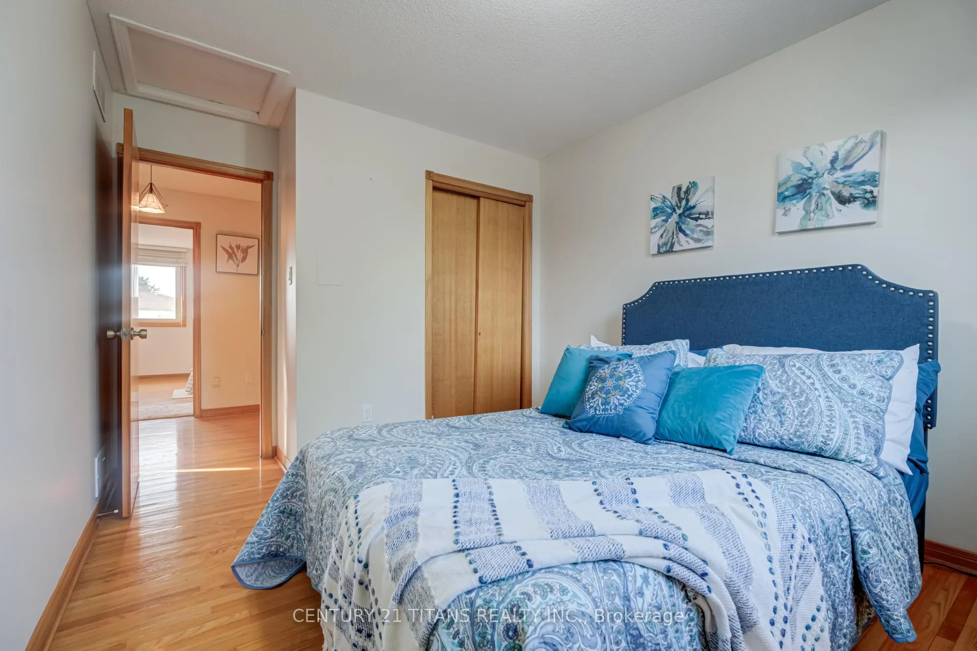 Photo 29 of 71 Kingswood Drive, Clarington, Courtice — HOMEH