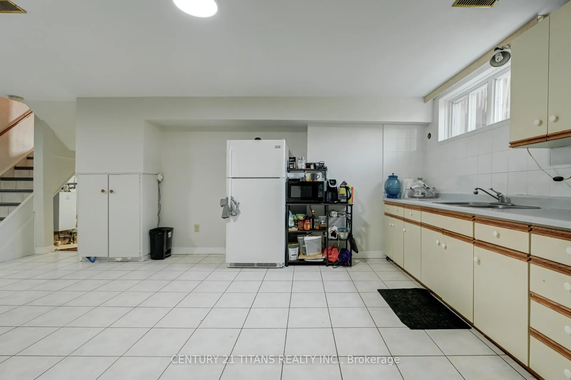 Photo 38 of 71 Kingswood Drive, Clarington, Courtice — HOMEH