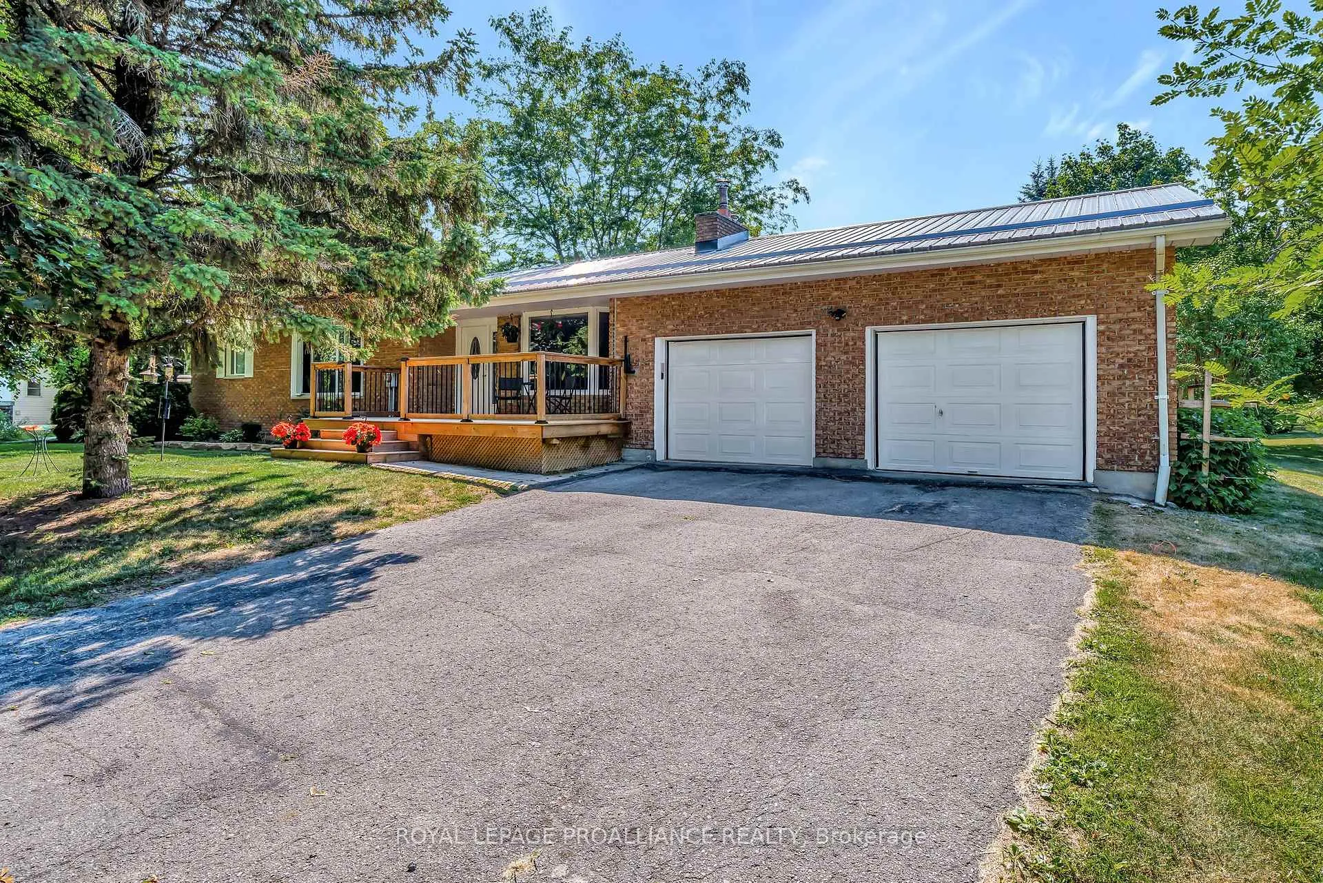 Photo 1 of 338 County Road 28, Prince Edward County, Ameliasburgh — HOMEH