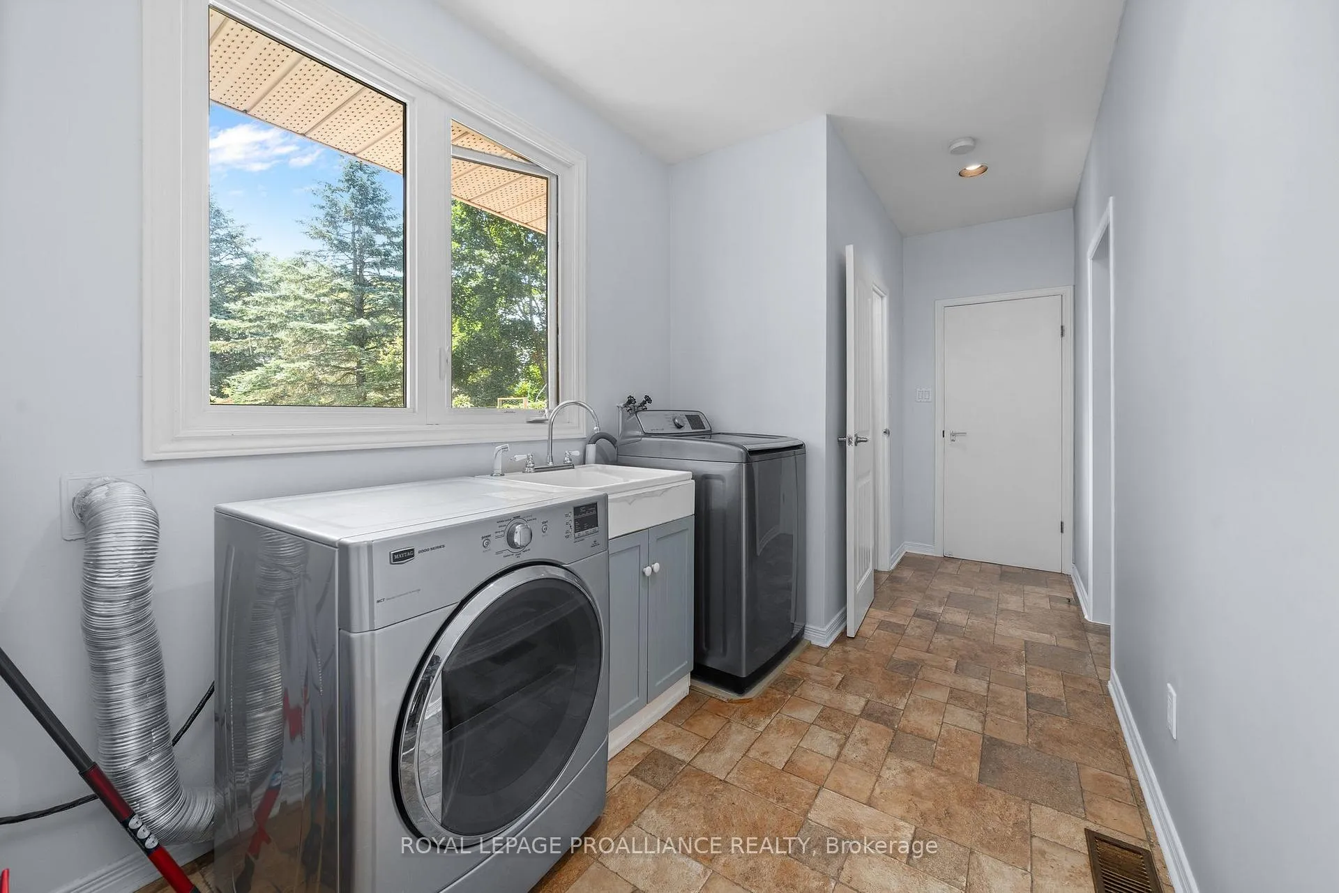 Photo 17 of 338 County Road 28, Prince Edward County, Ameliasburgh — HOMEH