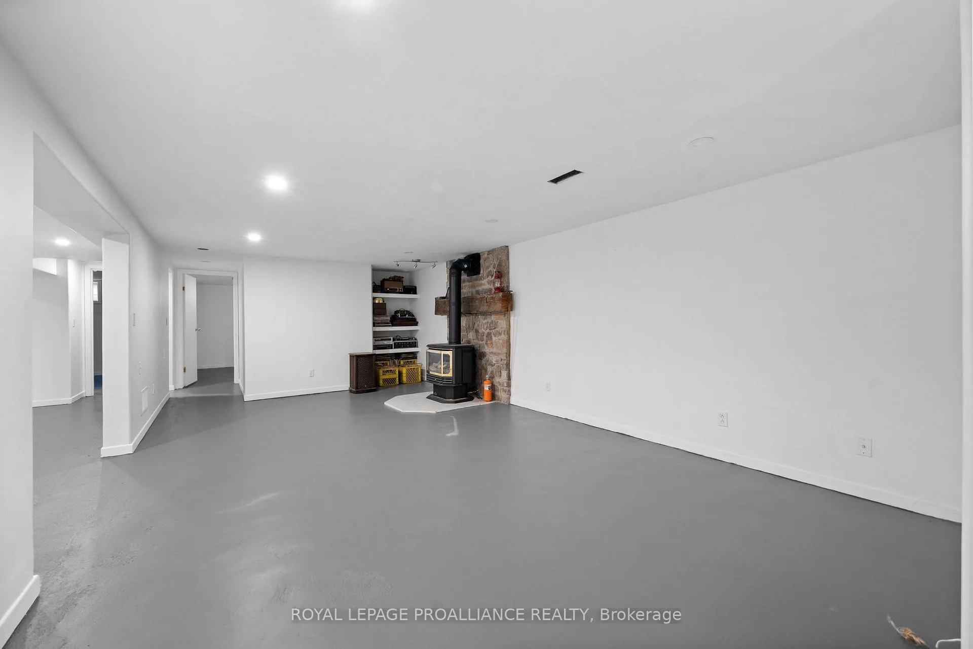 Photo 33 of 338 County Road 28, Prince Edward County, Ameliasburgh — HOMEH