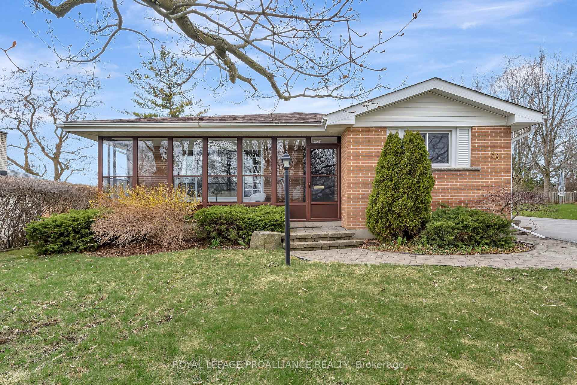 Photo 2 of 96 Jackson Avenue, Belleville, Belleville Ward — HOMEH