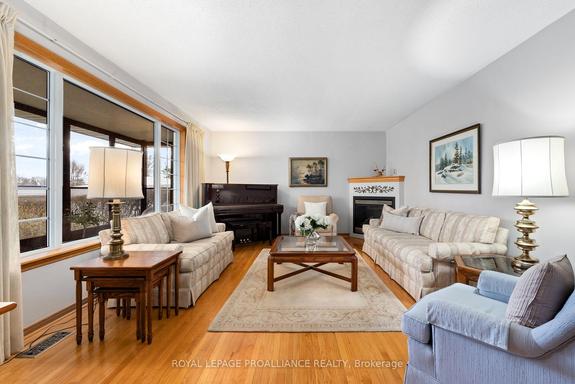 Photo 10 of 96 Jackson Avenue, Belleville, Belleville Ward — HOMEH
